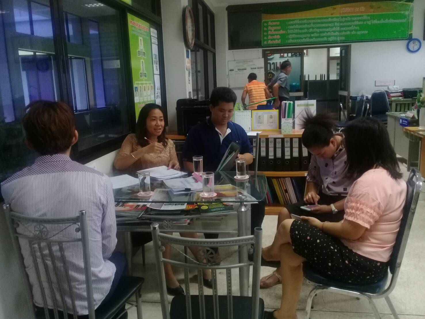 พช.หนองคาย เยี่ยมชมศูนย์ข้อมูลข่าวสารของราชการสำนักงานเกษตรและสหกรณ์จังหวัดหนองคาย