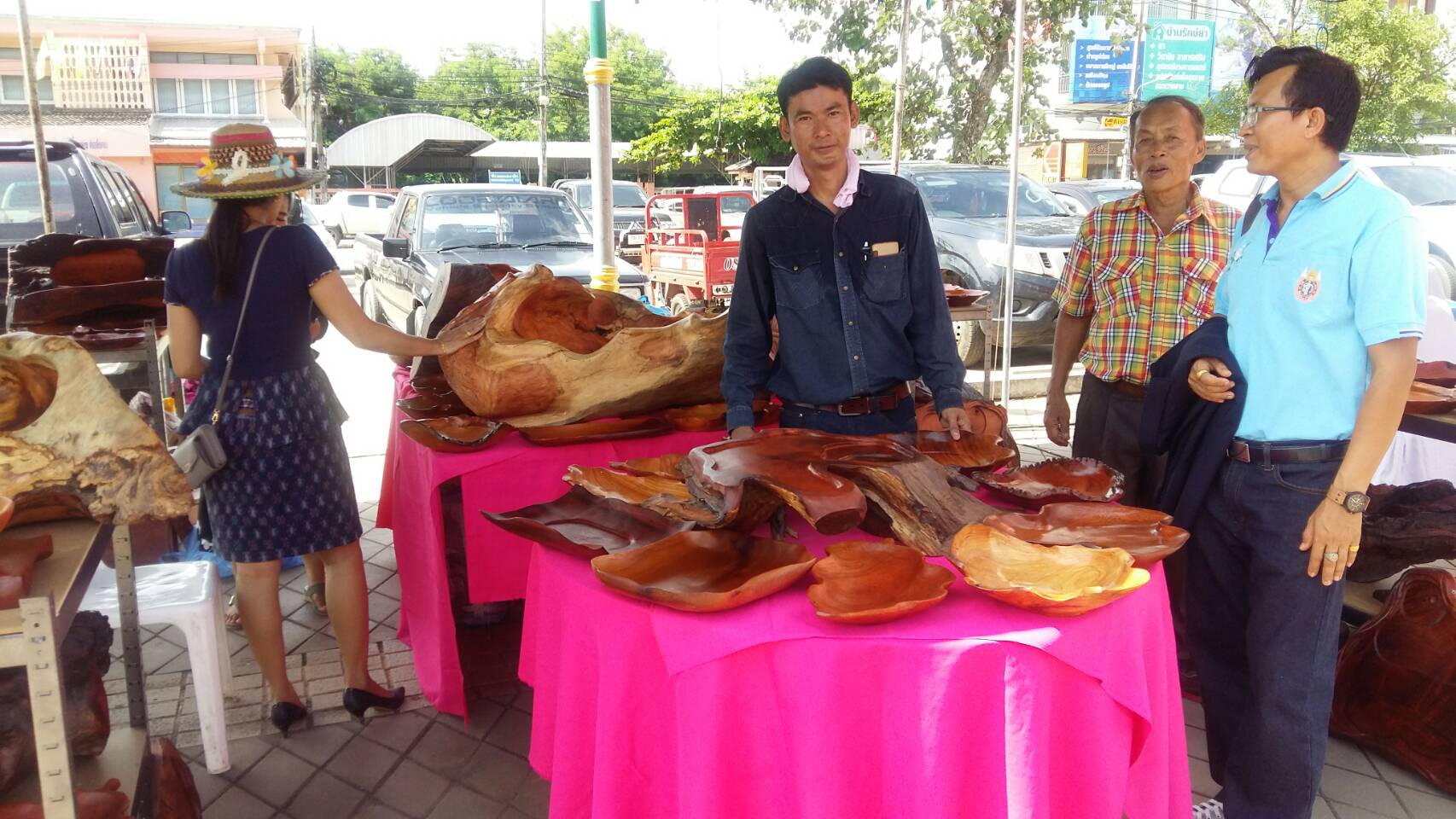 OTOPหนองคาย ร่วมจำหน่ายในงาน”มหกรรมคลังปัญญาพัฒนาผลิตภัณฑ์สู่ OTOP ในจังหวัดหนองคาย ” โดย พมจ.หนองคาย