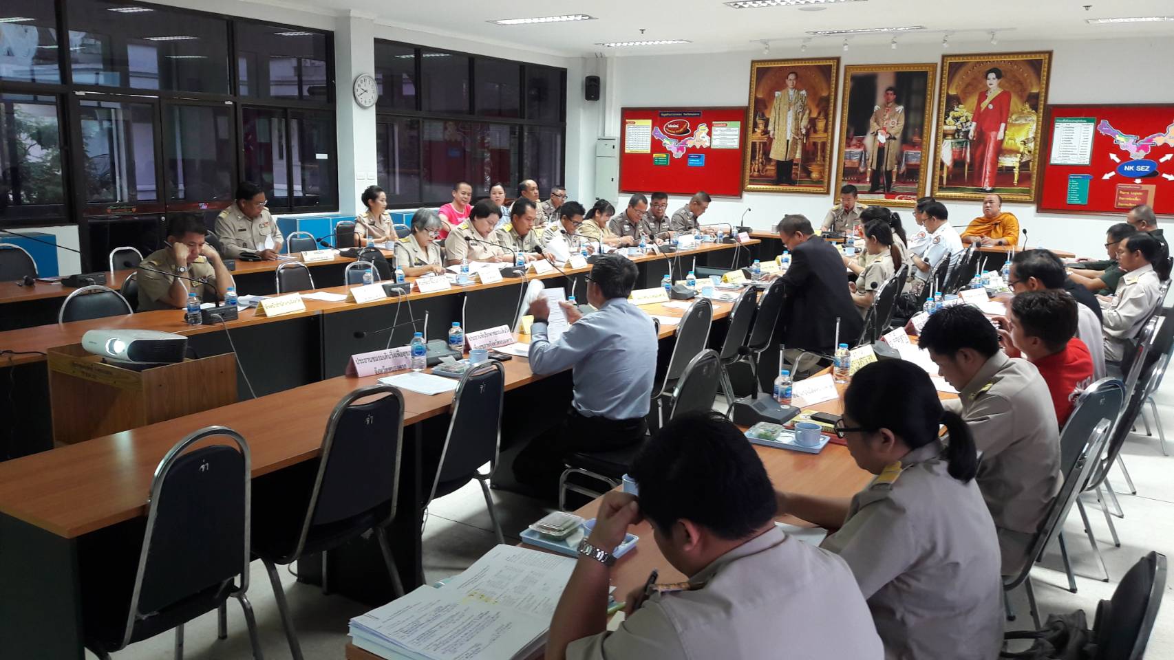 พช.หนองคาย ร่วมประชุมเตรียมความพร้อมในการจัดกิจกรรมรณรงค์ประชาสัมพันธ์เนื่องในวันต่อต้านยาเสพติด (26 มิถุนายน) ประจำปี 2561