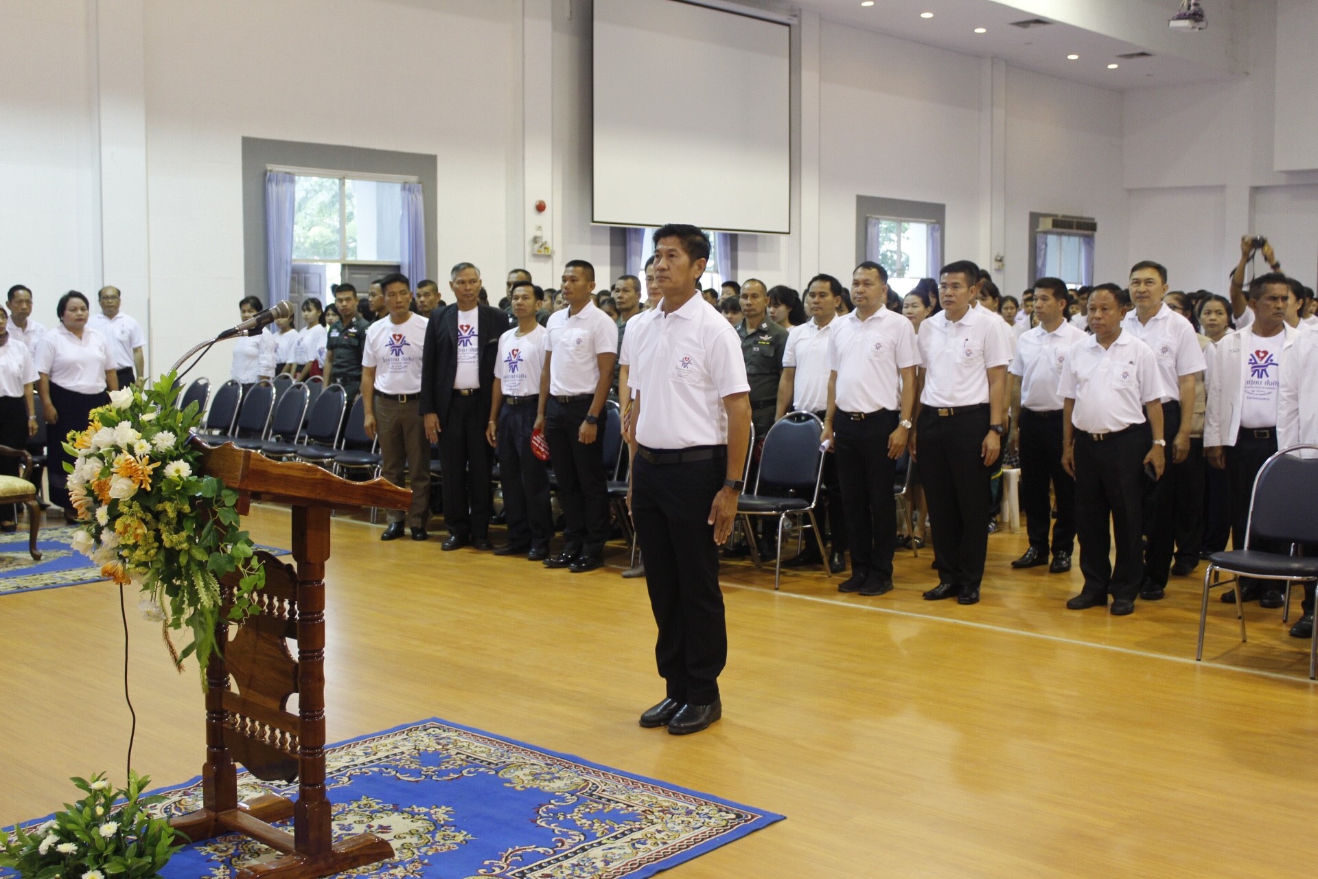 พช.หนองคาย รับใบประกาศเกียรติองค์กรที่มีผลงานดีเด่นในการป้องกันและแก้ไขปัญหายาเสพติด ในกิจกรรม“ไทยนิยม ยั่งยืน ร่วมแก้ไขปัญหายาเสพติด” เนื่องในวันต่อต้านยาเสพติดโลก (26 มิถุนายน) ประจำปี 2561