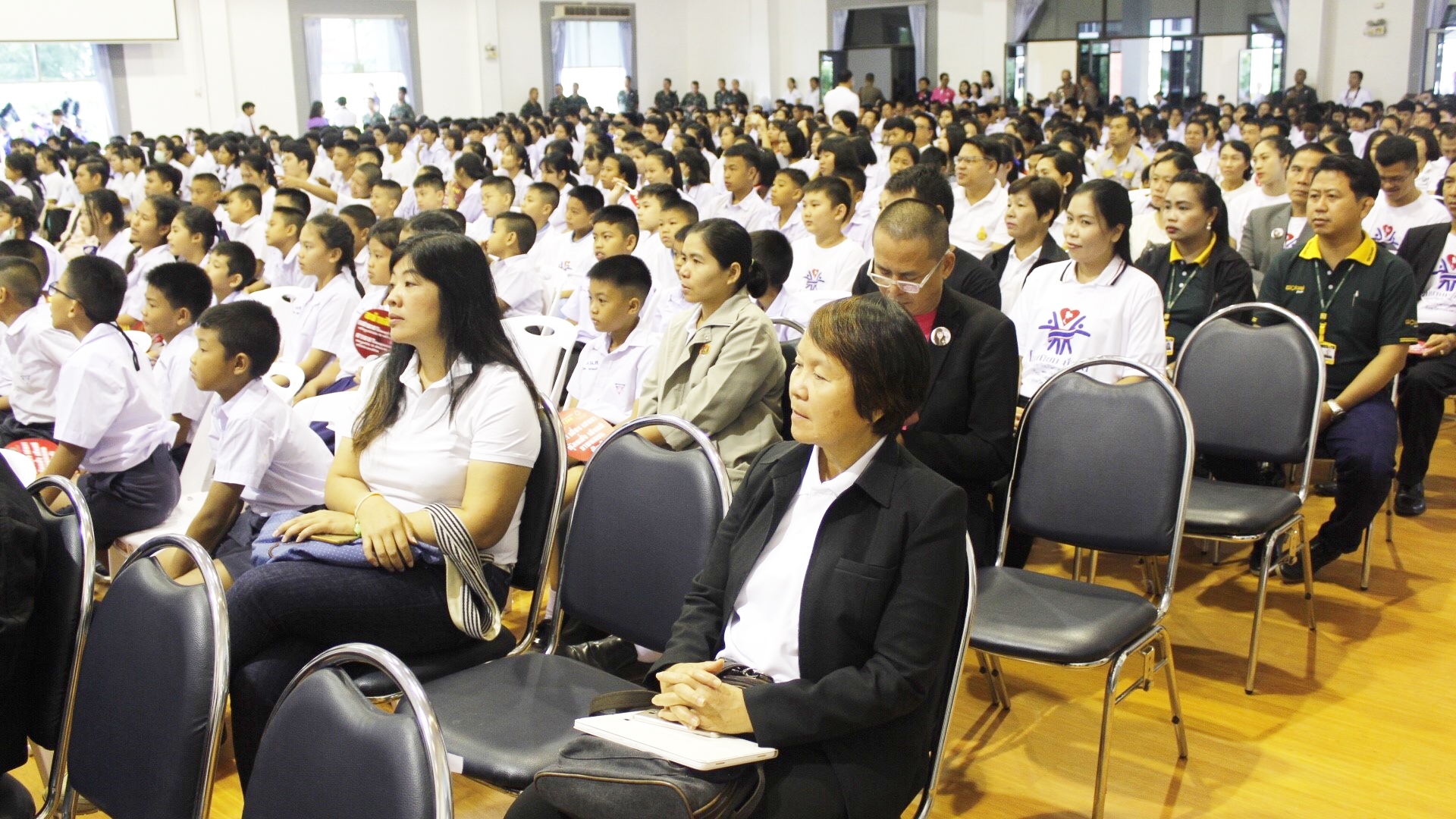 พช.หนองคาย รับใบประกาศเกียรติองค์กรที่มีผลงานดีเด่นในการป้องกันและแก้ไขปัญหายาเสพติด ในกิจกรรม“ไทยนิยม ยั่งยืน ร่วมแก้ไขปัญหายาเสพติด” เนื่องในวันต่อต้านยาเสพติดโลก (26 มิถุนายน) ประจำปี 2561