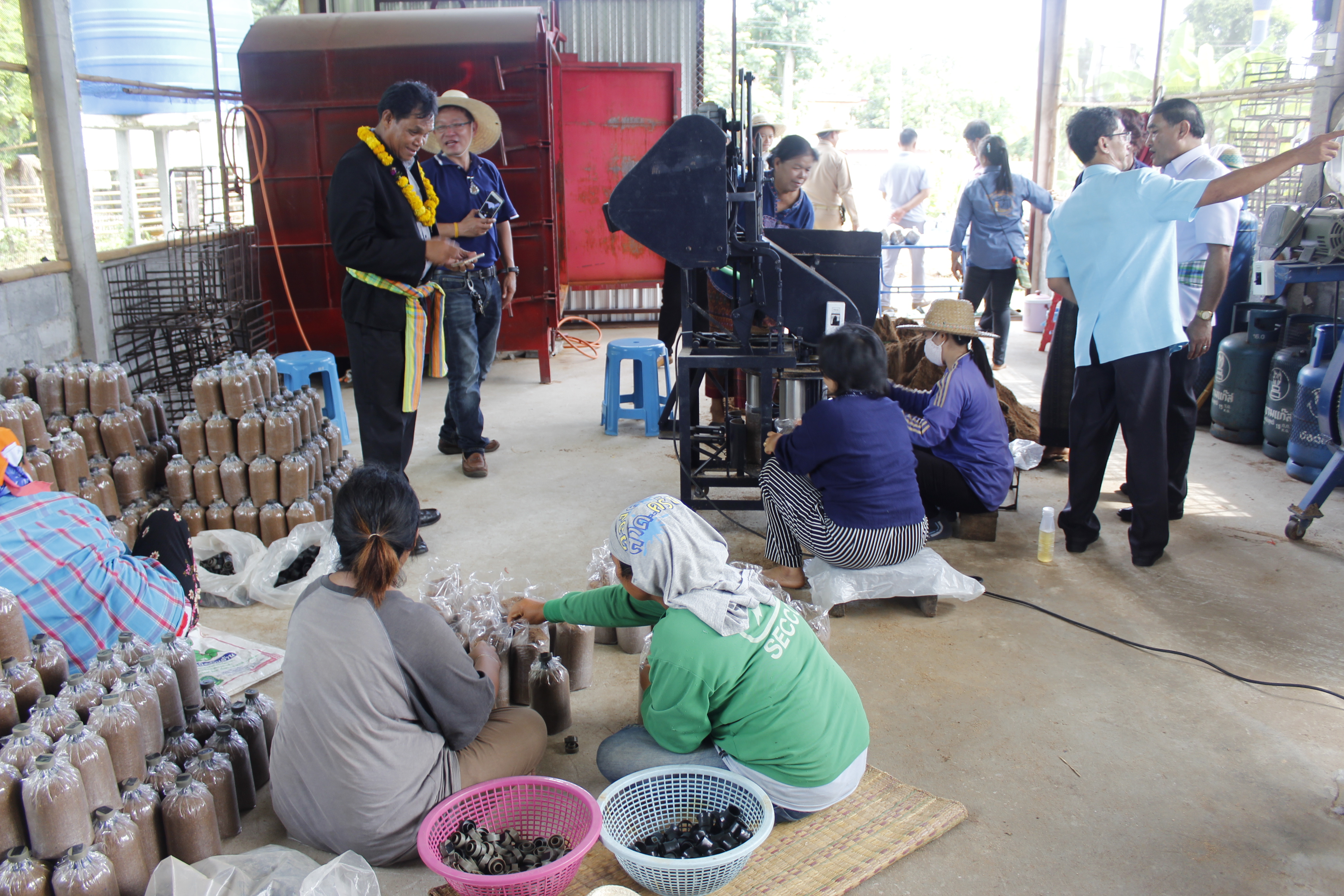 หนองคาย คัดสรรกิจกรรมดีเด่น ณ  บ้านเทวี หมู่ที่ 7 ตำบลบ้านเดื่อ อำเภอท่าบ่อ