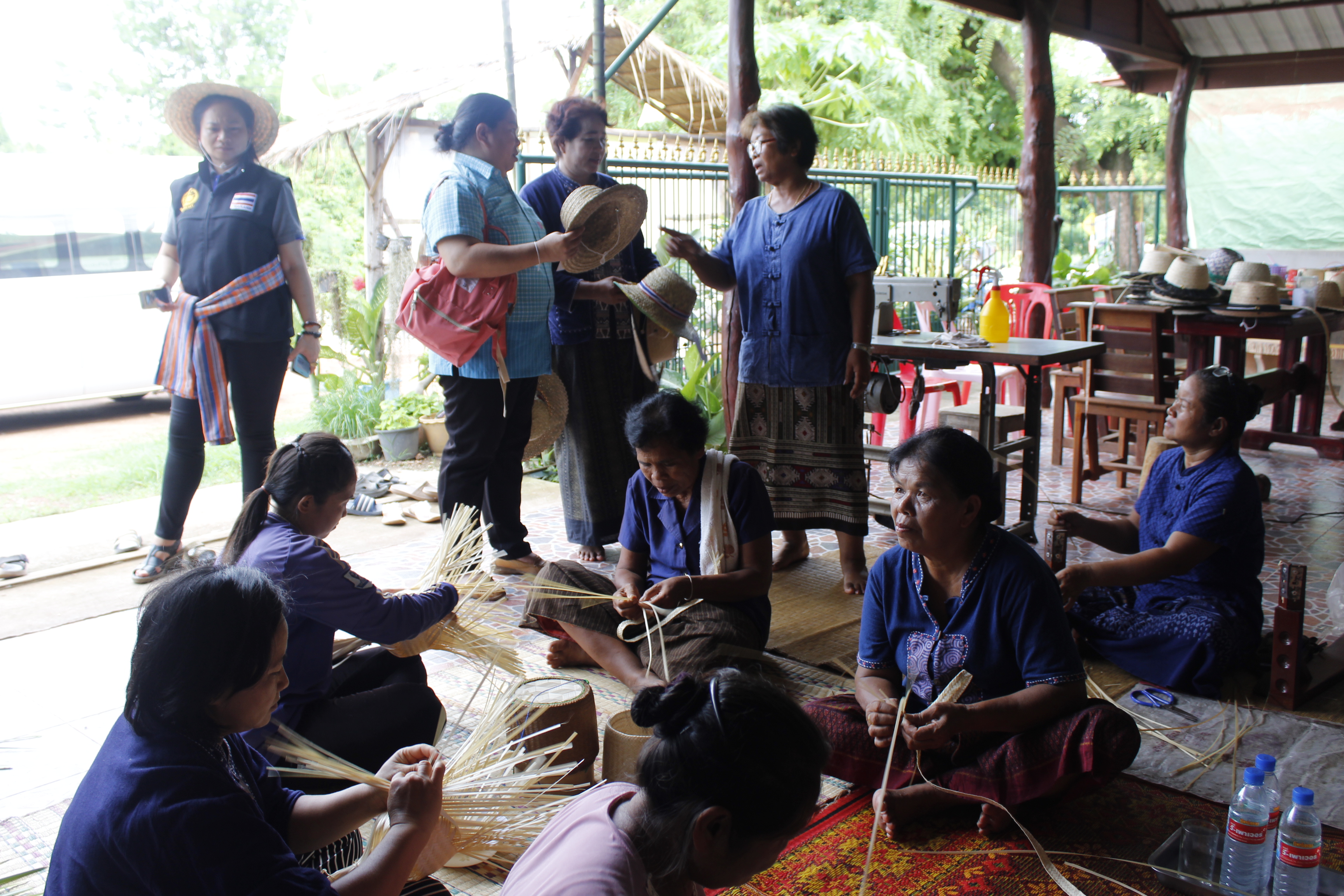 หนองคาย คัดสรรกิจกรรมดีเด่น ณ  บ้านเทวี หมู่ที่ 7 ตำบลบ้านเดื่อ อำเภอท่าบ่อ