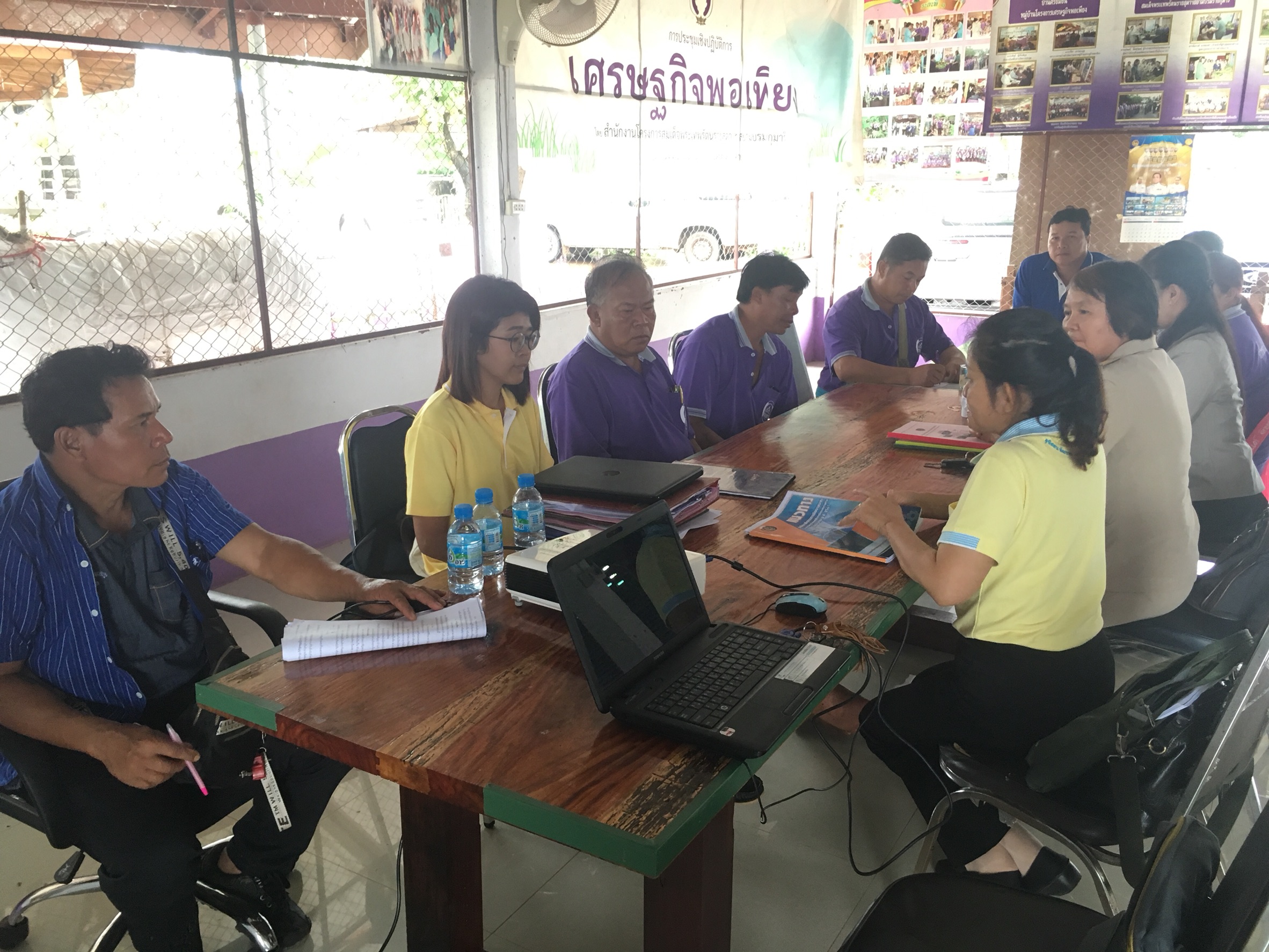 พช.หนองคาย เยี่ยมหมู่บ้านสารสนเทศต้นแบบจังหวัดหนองคาย