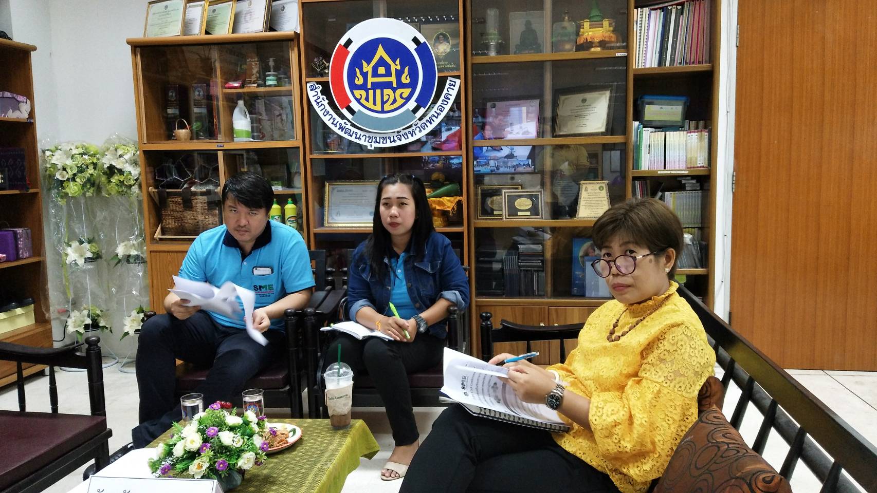 พช.หนองคาย และ SME หนองคาย ร่วมรับฟังการประชุมการดำเนินงานส่งเสริมช่องทางการตลาด สำหรับศูนย์สาธิตการตลาดและตลาดประชารัฐ ครั้งที่ 4/2561 ผ่านระบบวีดิทัศน์ทางไกล