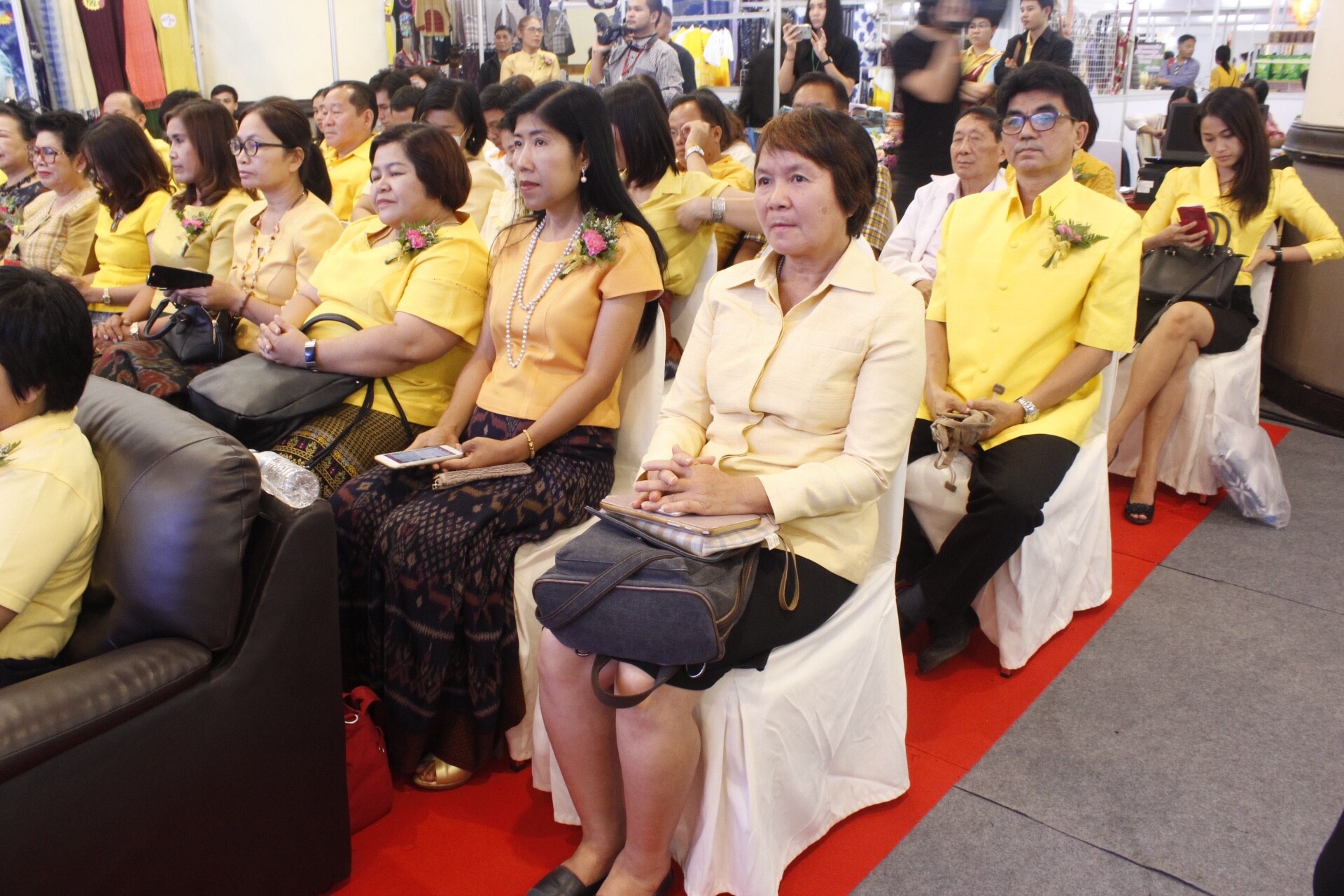 “มหกรรมการค้าชายแดน หนองคาย OTOP FAIR 2018” ตามโครงการเพิ่มศักยภาพการค้า การลงทุนตามแนวชายแดนและเชื่อมโยงระเบียงเศรษฐกิจอนุภูมิภาคลุ่มน้ำโขง กิจกรรมส่งเสริมช่องทางการจัดจำหน่ายและการตลาด