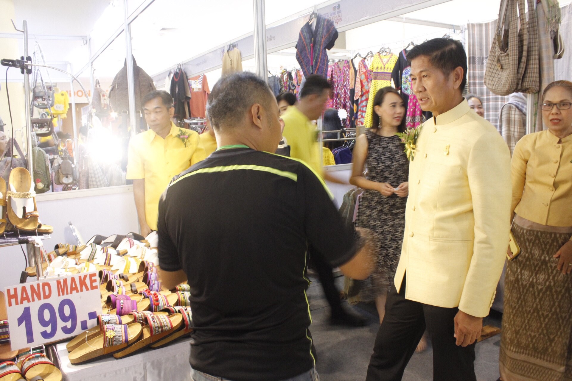 “มหกรรมการค้าชายแดน หนองคาย OTOP FAIR 2018” ตามโครงการเพิ่มศักยภาพการค้า การลงทุนตามแนวชายแดนและเชื่อมโยงระเบียงเศรษฐกิจอนุภูมิภาคลุ่มน้ำโขง กิจกรรมส่งเสริมช่องทางการจัดจำหน่ายและการตลาด