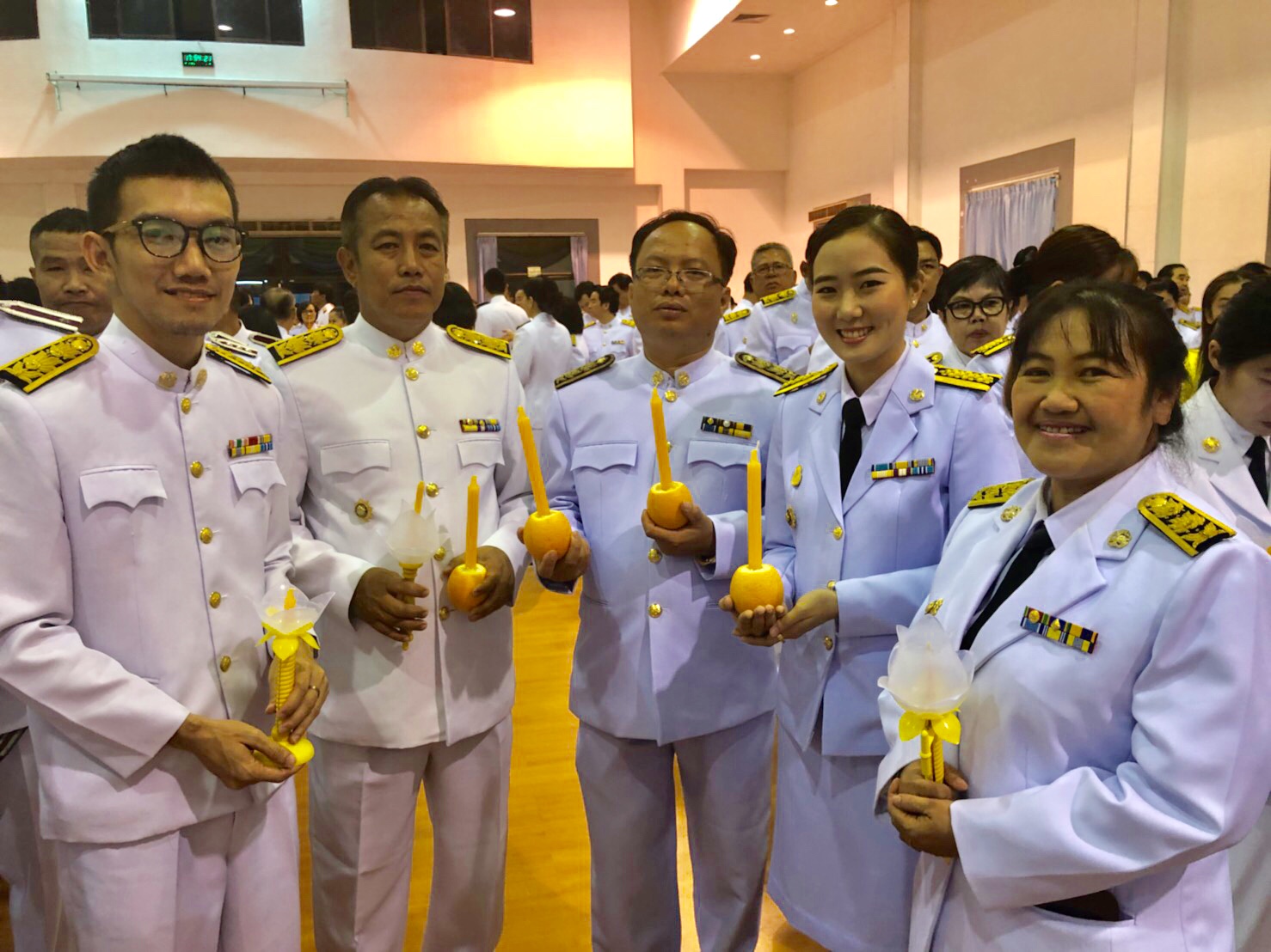 พจ.หนองคาย ร่วมพิธีถวายเครื่องราชสักการะ และพิธีจุดเทียนถวายพระพรชัยมงคล สมเด็จพระเจ้าอยู่หัวมหาวชิราลงกรณ บดินทรเทพยวรางกูร เนื่องในวันเฉลิมพระชนมพรรษา 28 กรกฎาคม 2561