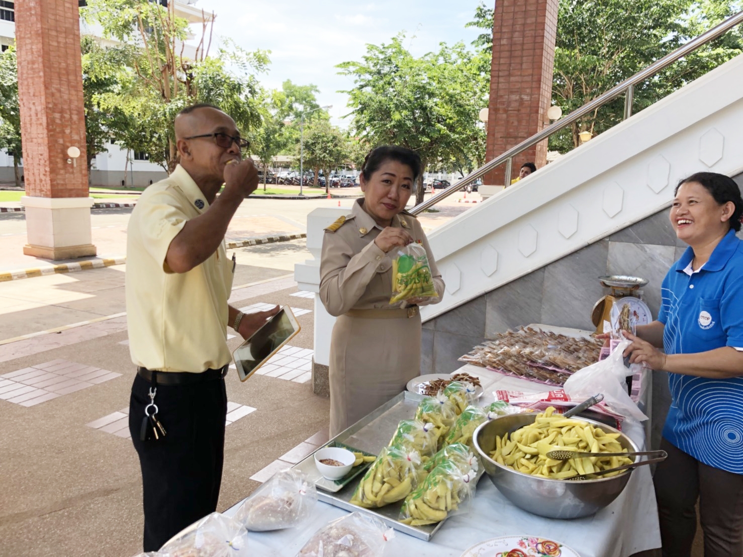พัฒนาการจังหวัดหนองคาย ร่วมประชุมและรายงานตัวต่อที่ประชุม ในการประชุมกรมการจังหวัดและหัวหน้าส่วนราชการจังหวัดหนองคาย ครั้งที่ 7/2561