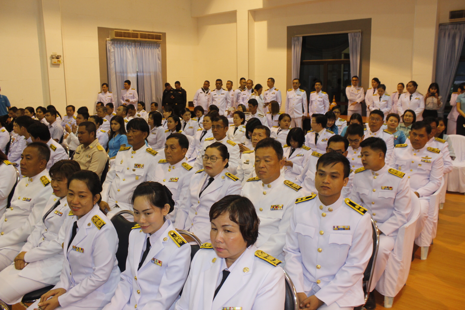 พช.หนองคาย ร่วมพิธีลงนามถวายพระพรชัยมงคล สมเด็จพระนางเจ้าสิริกิติ์ พระบรมราชินีนาถ ในรัชกาลที่ 9 เนื่องในโอกาสวันเฉลิมพระชนมพรรษา 86 พรรษา 12 สิงหาคม 2561 ณ หอประชุมประจักษศิลปาคม ศาลากลางจังหวัดหนองคาย