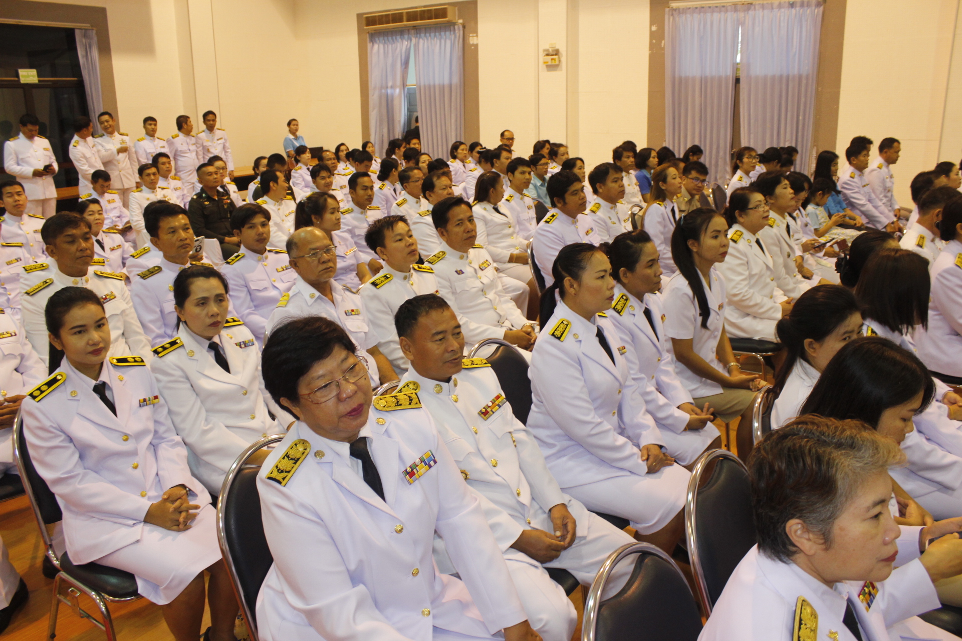 พช.หนองคาย ร่วมพิธีลงนามถวายพระพรชัยมงคล สมเด็จพระนางเจ้าสิริกิติ์ พระบรมราชินีนาถ ในรัชกาลที่ 9 เนื่องในโอกาสวันเฉลิมพระชนมพรรษา 86 พรรษา 12 สิงหาคม 2561 ณ หอประชุมประจักษศิลปาคม ศาลากลางจังหวัดหนองคาย