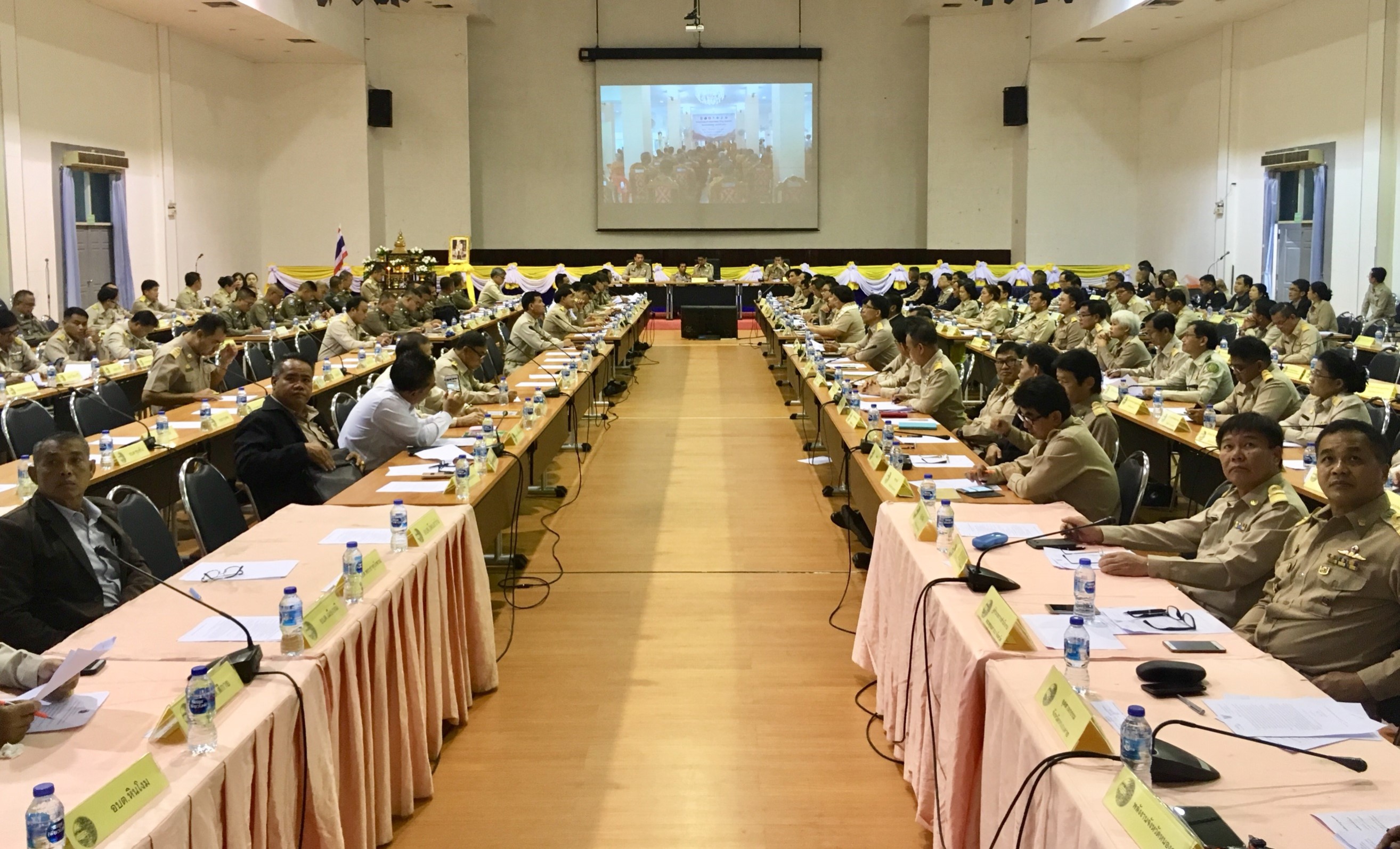 พจ.หนองคาย มอบหมายผู้ช่วยฯส่งเสริมฯ ประชุมกรมการจังหวัด และหัวหน้าส่วนราชการจังหวัดหนองคาย ครั้งที่ 8/2561