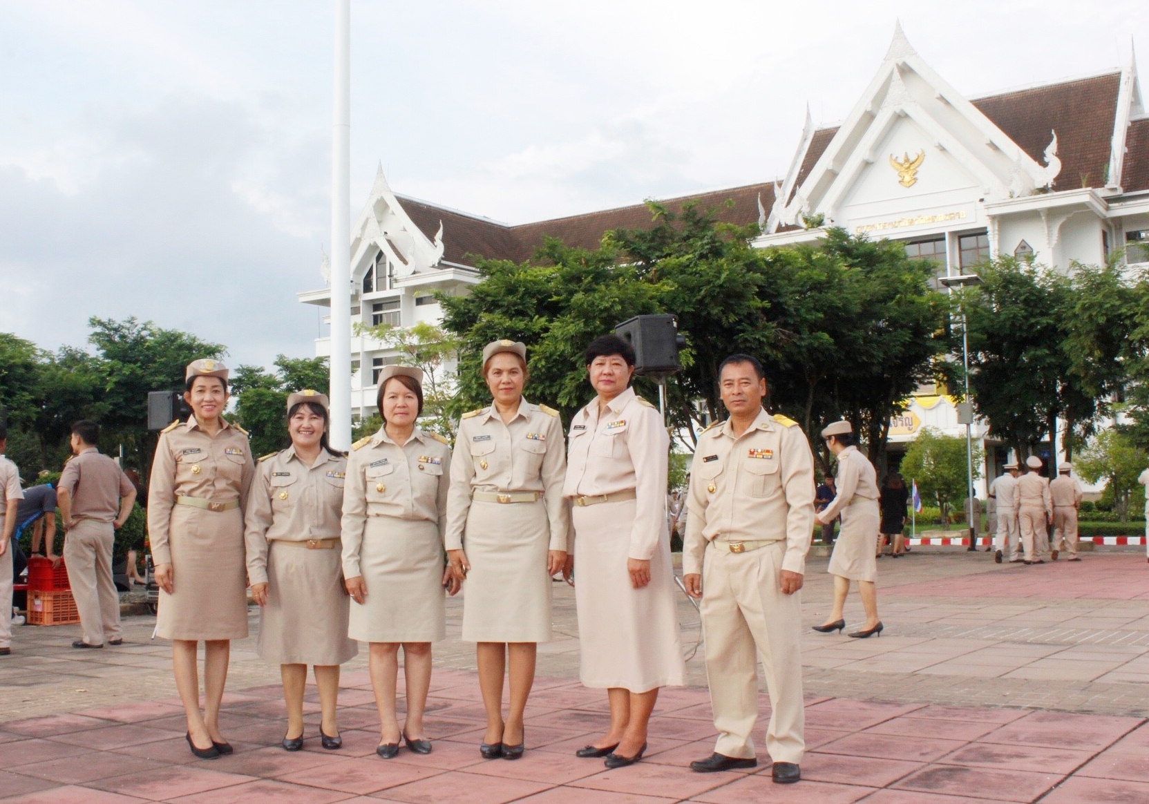 พช.หนองคาย… ร่วมกิจกรรมเชิญธงชาติไทย และร้องเพลงชาติไทย เนื่องในวันพระราชทานธงชาติไทย ( Thai National Flag Day) วันที่ ๒๘ กันยายน