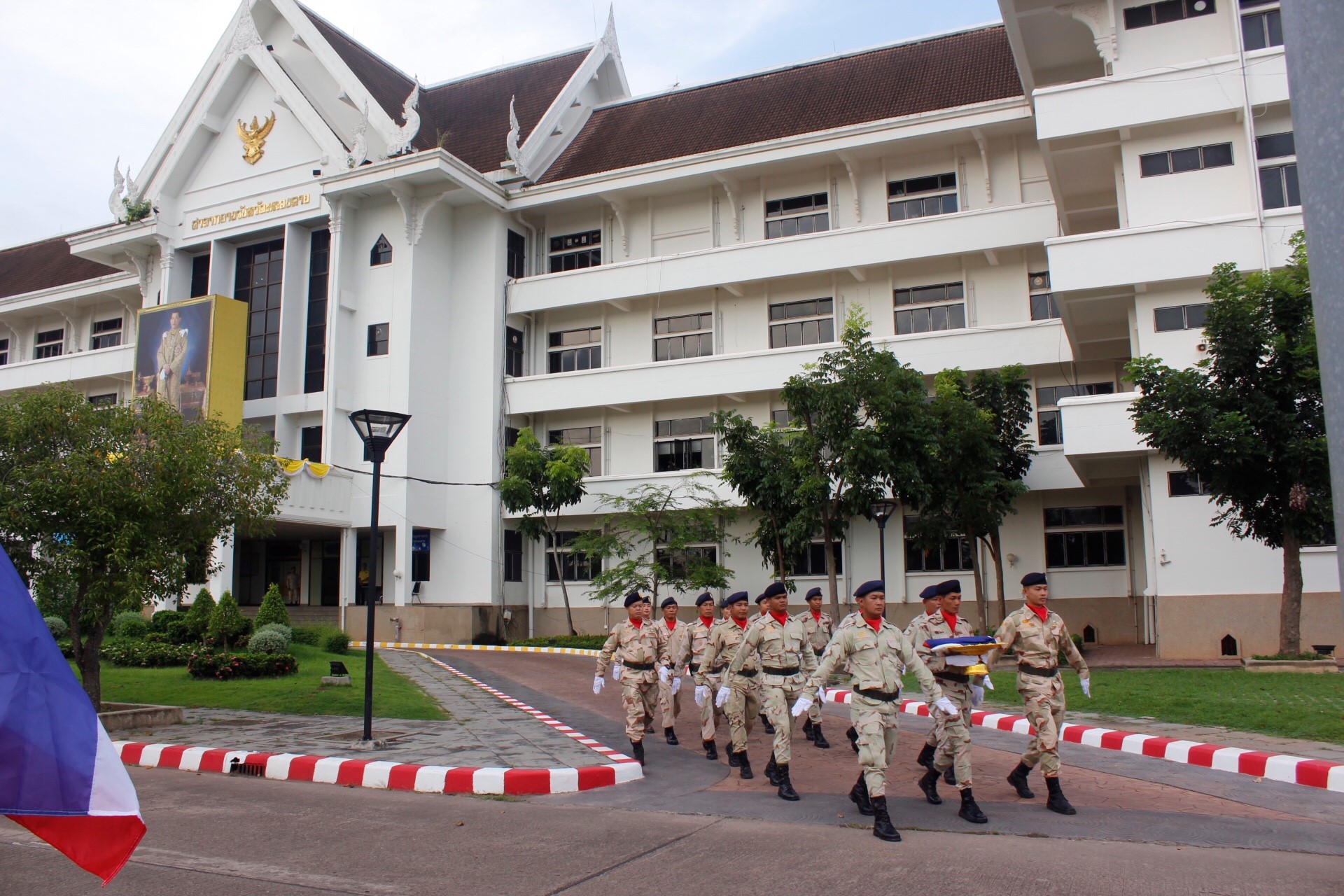 พช.หนองคาย… ร่วมกิจกรรมเชิญธงชาติไทย และร้องเพลงชาติไทย เนื่องในวันพระราชทานธงชาติไทย ( Thai National Flag Day) วันที่ ๒๘ กันยายน