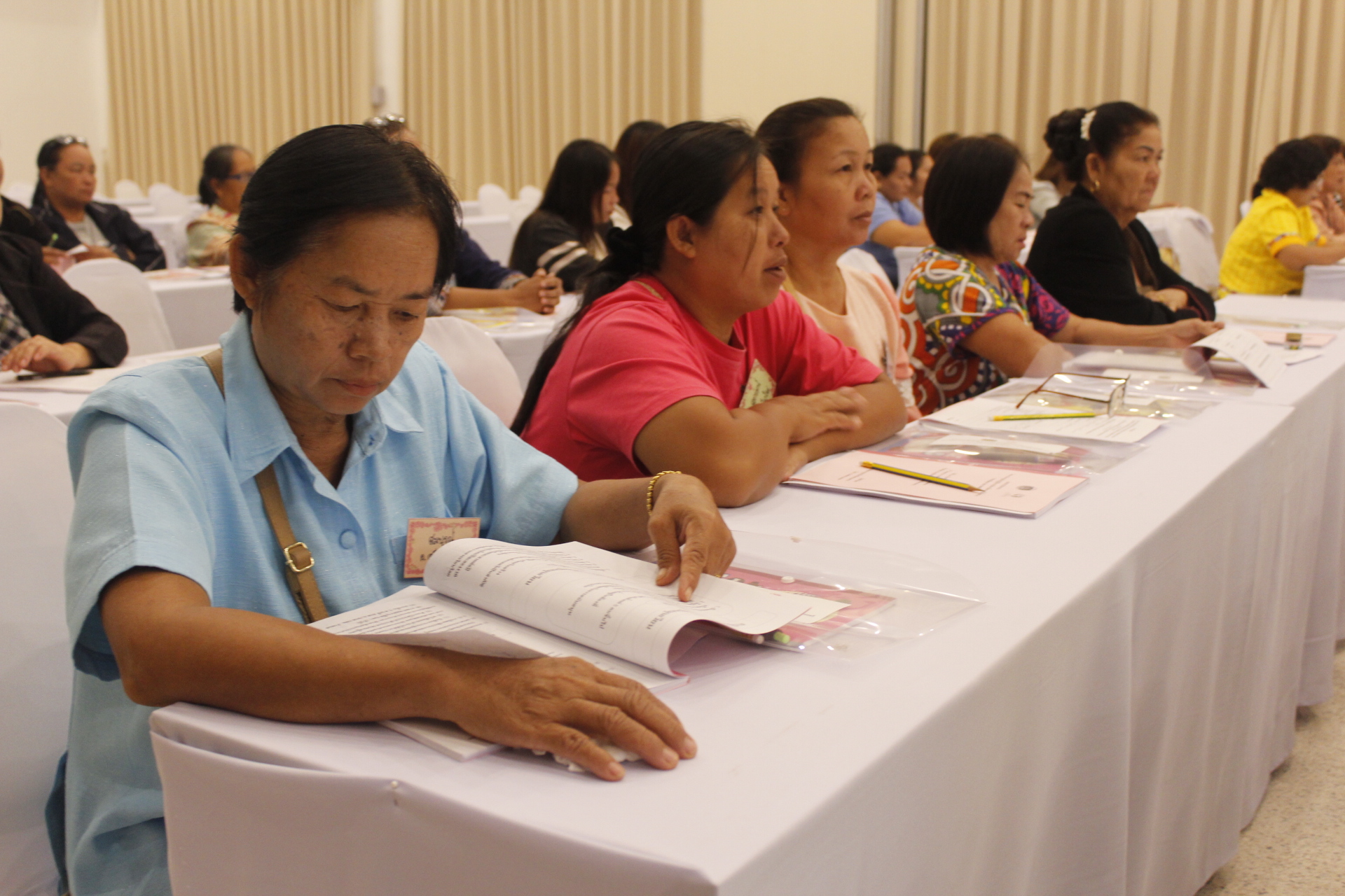 หนองคาย ดำเนินโครงการประชุมเชิงปฏิบัติการบริหารจัดการหนี้ค้างชำระ กองทุนพัฒนาบทบาทสตรี