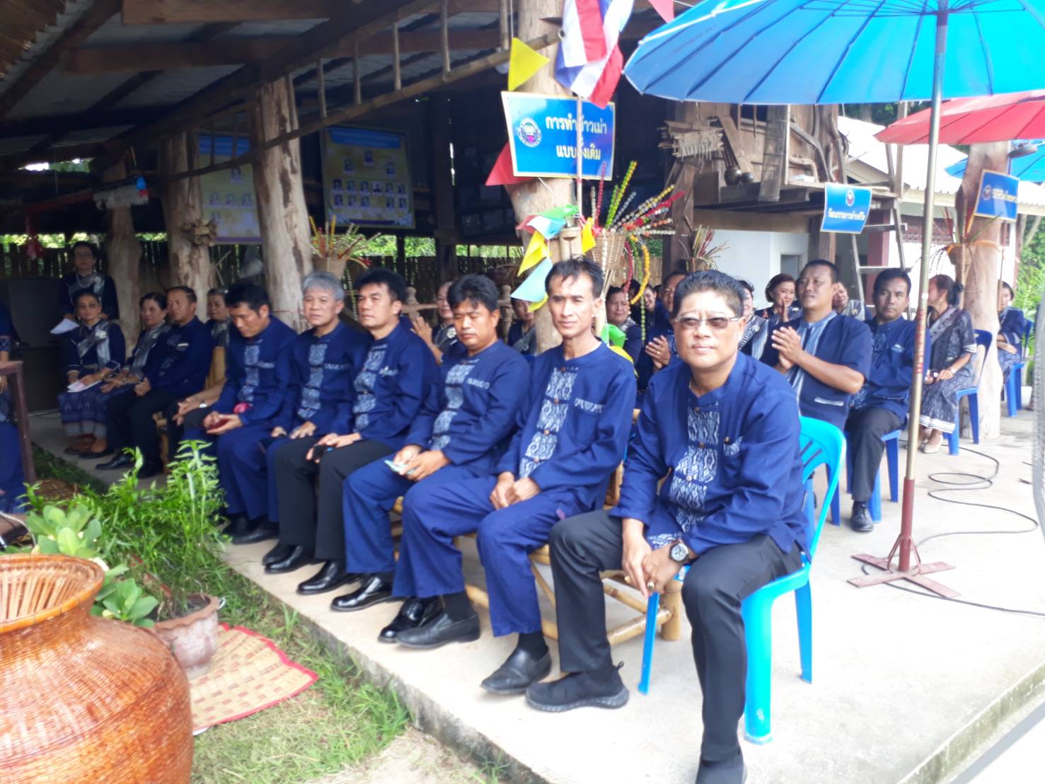 หัวหน้าผู้ตรวจราชการกรมการพัฒนาชุมชน ประธานกรรมการประกวดชุมชนท่องเที่ยว OTOP นวัตวิถีต้นแบบ พร้อมคณะฯ ลงพื้นที่ ณ บ้านโพธิ์ตาก ม.1 ต.โพธิ์ตาก อ.โพธิ์ตาก