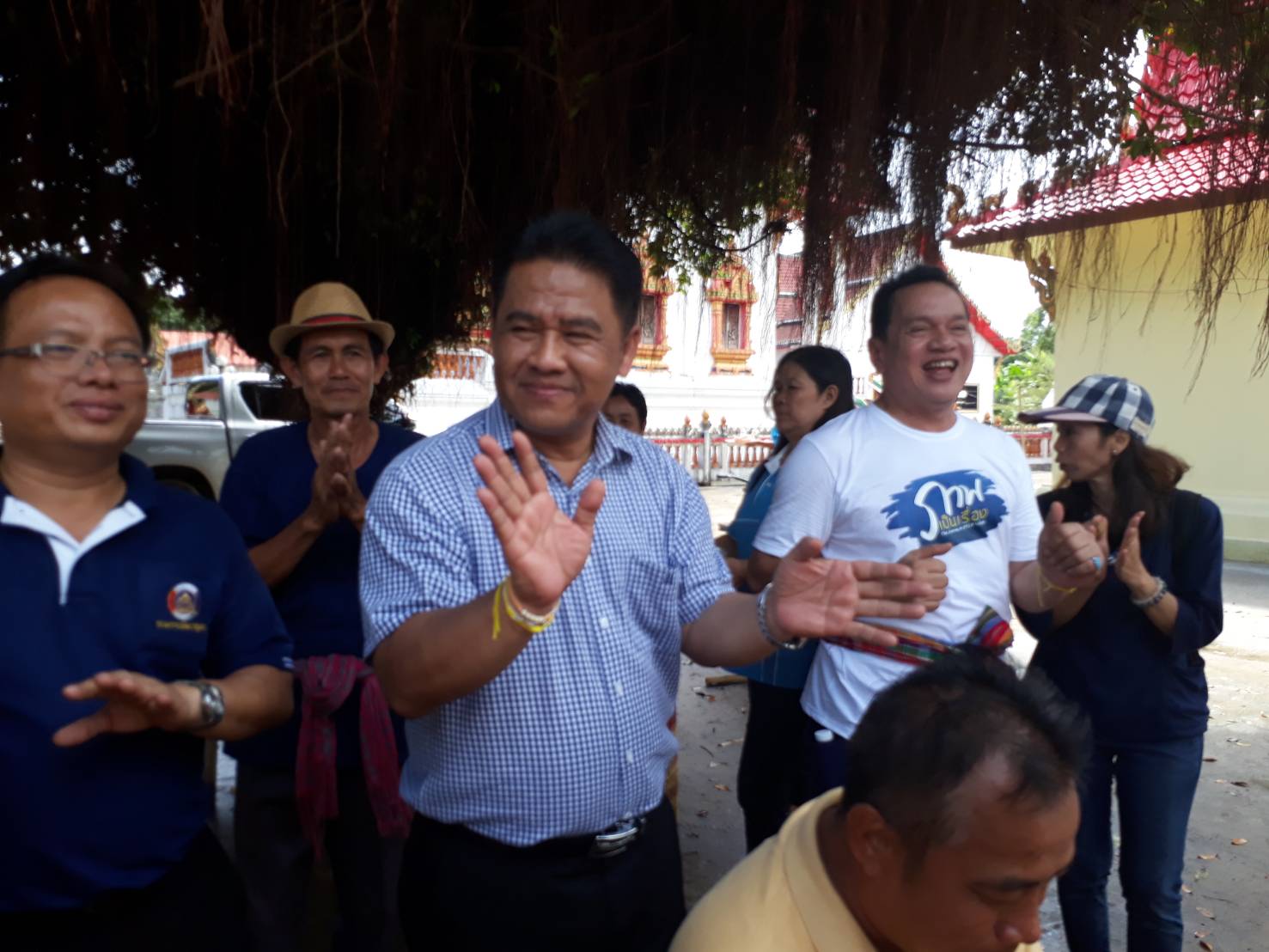 “รองฯสมหวัง” เยี่ยมหมู่บ้าน OTOP เพื่อการท่องเที่ยว บ้านหมากก่อง หมู่ 1 ต.บ้านเดื่อ อ.เมืองหนองคาย