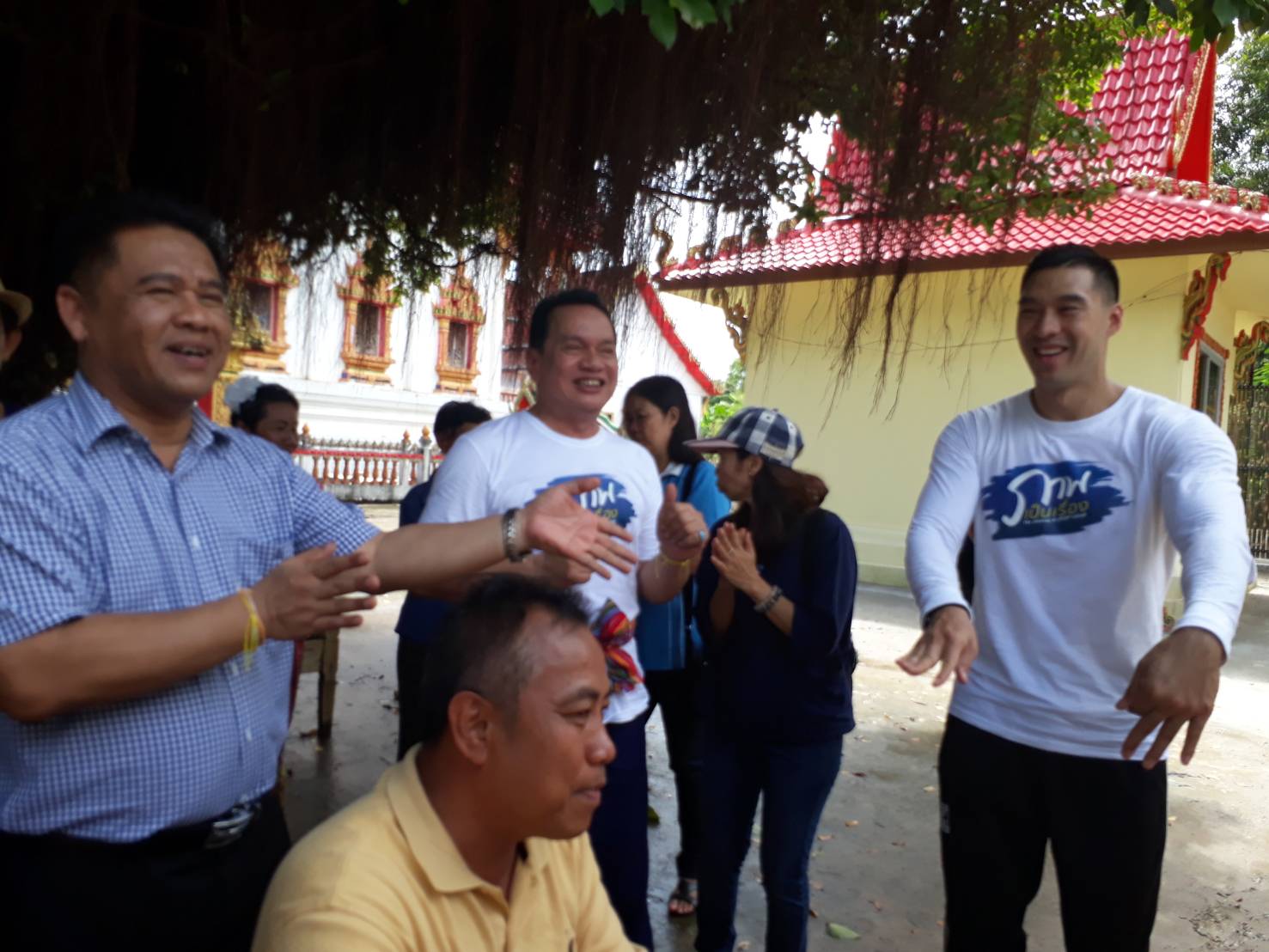 “รองฯสมหวัง” เยี่ยมหมู่บ้าน OTOP เพื่อการท่องเที่ยว บ้านหมากก่อง หมู่ 1 ต.บ้านเดื่อ อ.เมืองหนองคาย