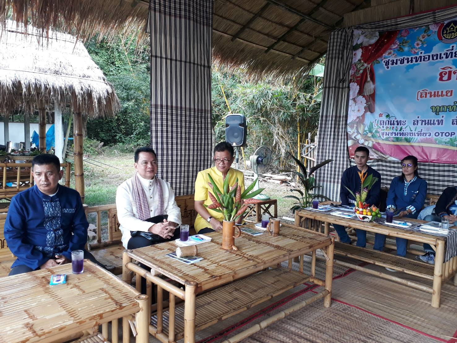 หัวหน้าผู้ตรวจราชการกรมการพัฒนาชุมชน ประธานกรรมการประกวดชุมชนท่องเที่ยว OTOP นวัตวิถีต้นแบบ พร้อมคณะฯ ลงพื้นที่ ณ บ้านโพธิ์ตาก ม.1 ต.โพธิ์ตาก อ.โพธิ์ตาก