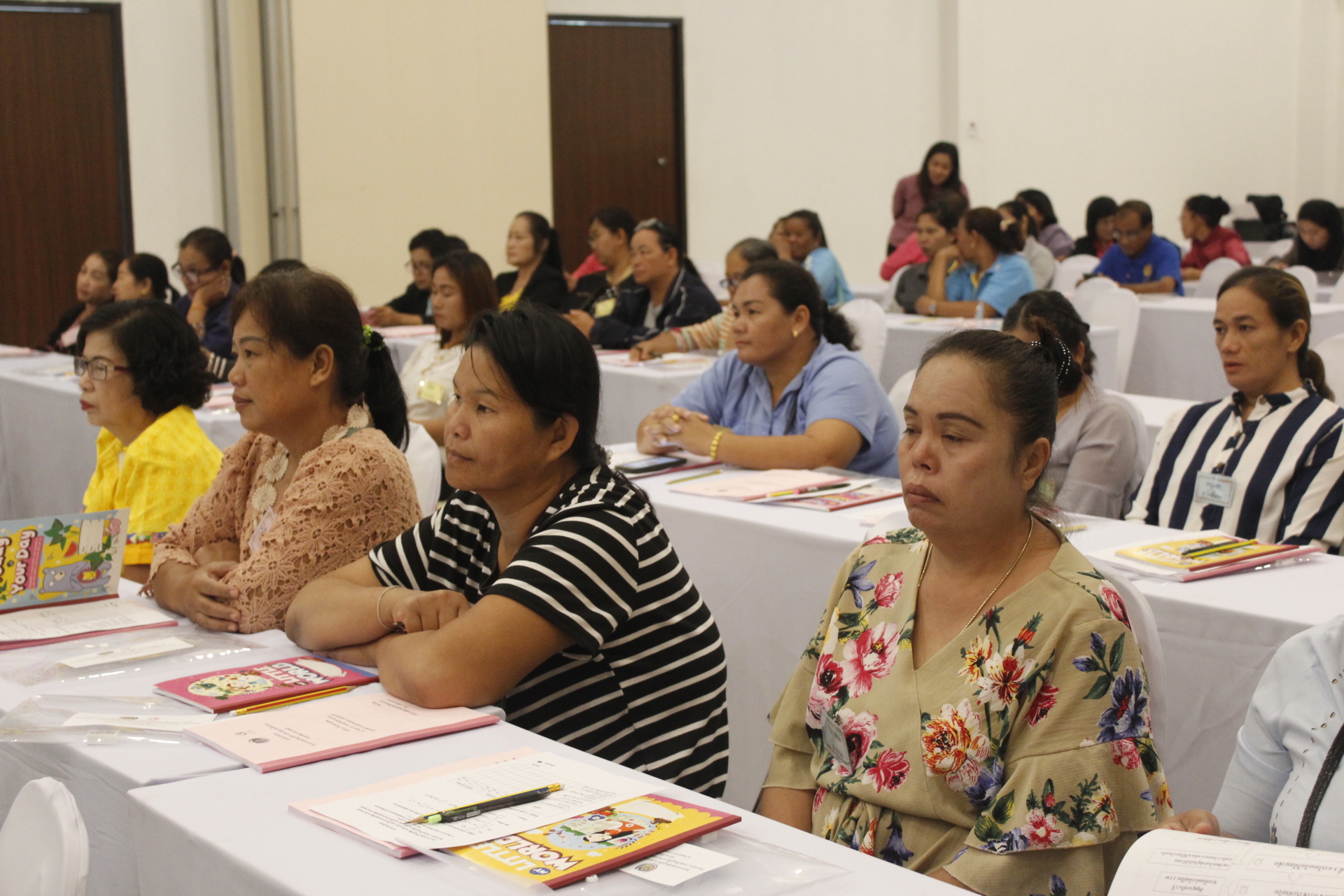 หนองคาย ดำเนินโครงการประชุมเชิงปฏิบัติการบริหารจัดการหนี้ค้างชำระ กองทุนพัฒนาบทบาทสตรี