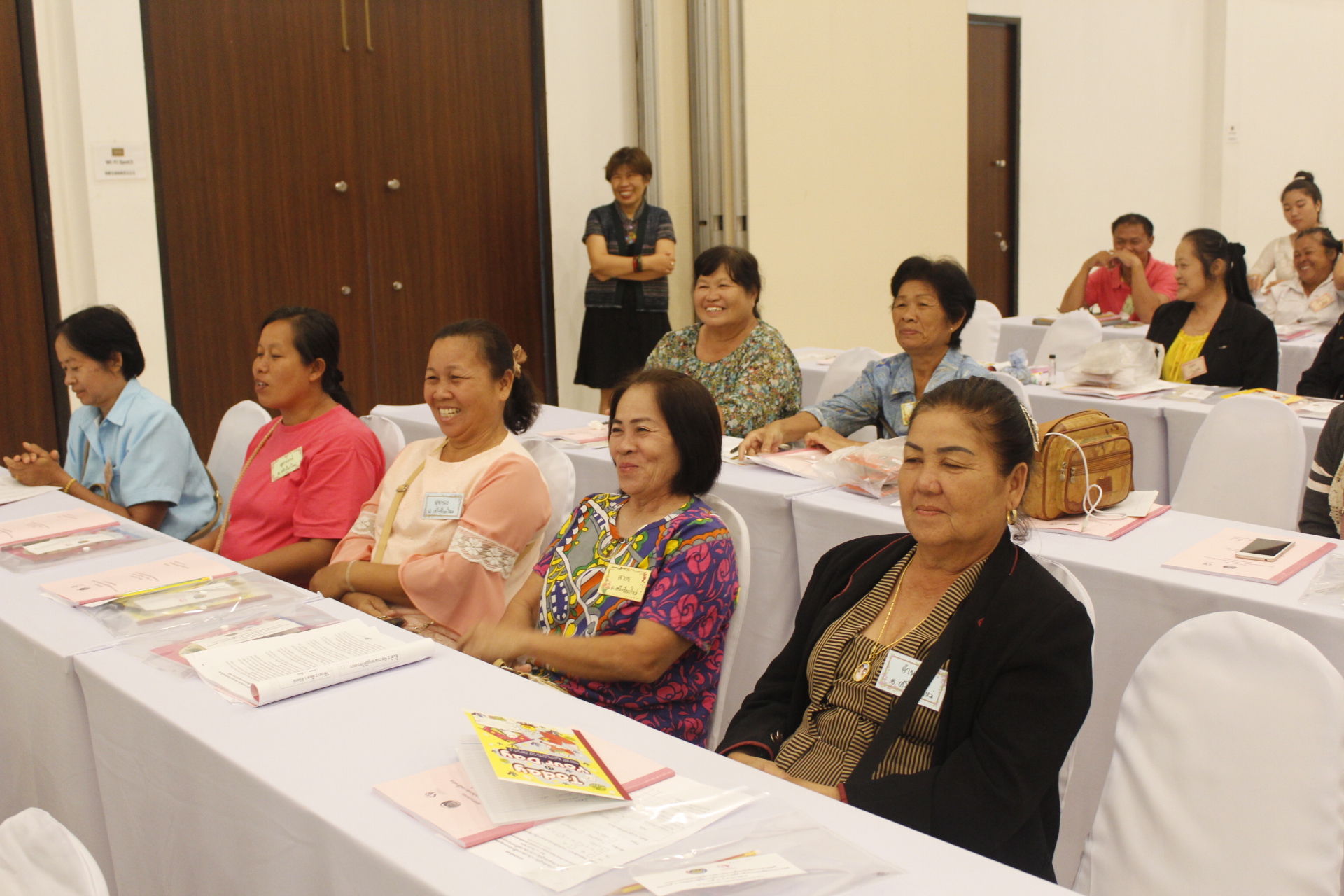 หนองคาย ดำเนินโครงการประชุมเชิงปฏิบัติการบริหารจัดการหนี้ค้างชำระ กองทุนพัฒนาบทบาทสตรี