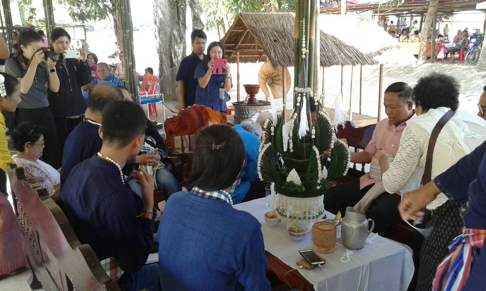 หัวหน้าผู้ตรวจราชการกรมการพัฒนาชุมชน ประธานกรรมการประกวดชุมชนท่องเที่ยว OTOP นวัตวิถีต้นแบบ พร้อมคณะฯ ลงพื้นที่ ณ บ้านสีกายเหนือ ม.6 ต.สีกาย อ.เมืองฯ จ.หนองคาย