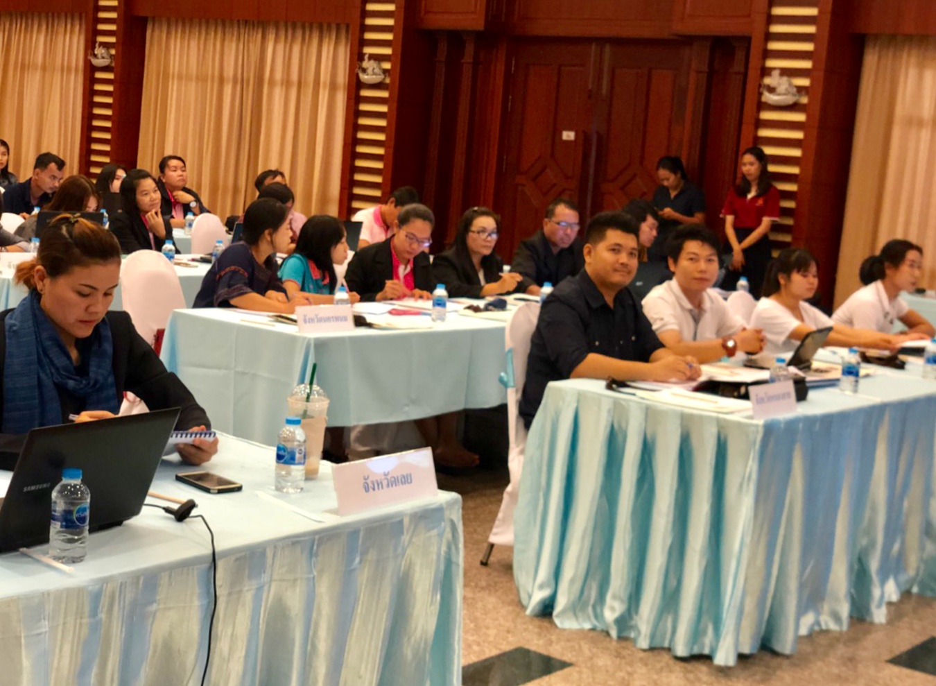 พช.หนองคาย ร่วมประชุมเชิงปฏิบัติการ กิจกรรมออกแบบและการใช้งานระบบเว็บไซต์หมู่บ้าน OTOP เพื่อการท่องเที่ยว ภายใต้โครงการ OTOP เพื่อการท่องเที่ยว (OTOP Village) 8 เส้นทาง