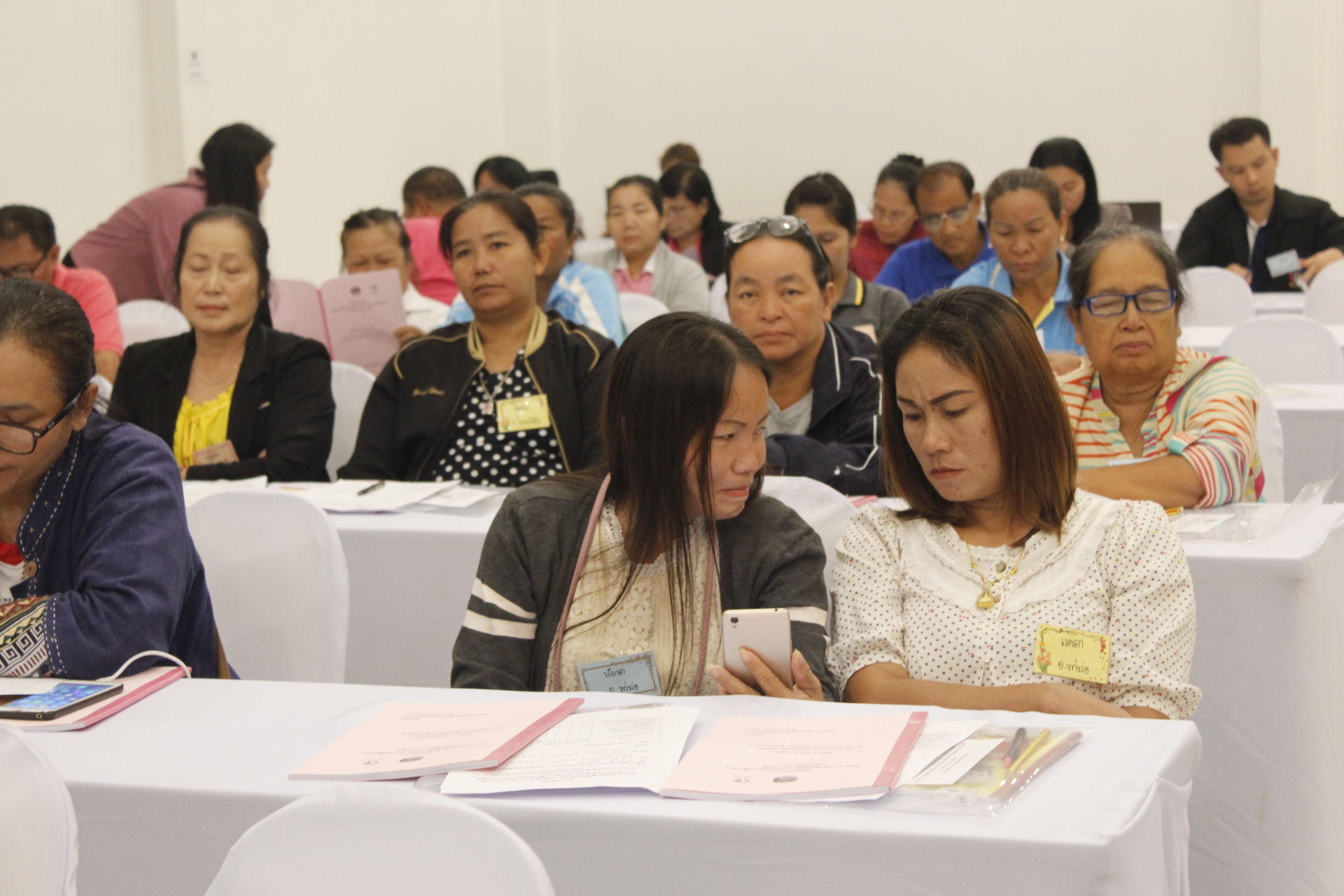 หนองคาย ดำเนินโครงการประชุมเชิงปฏิบัติการบริหารจัดการหนี้ค้างชำระ กองทุนพัฒนาบทบาทสตรี