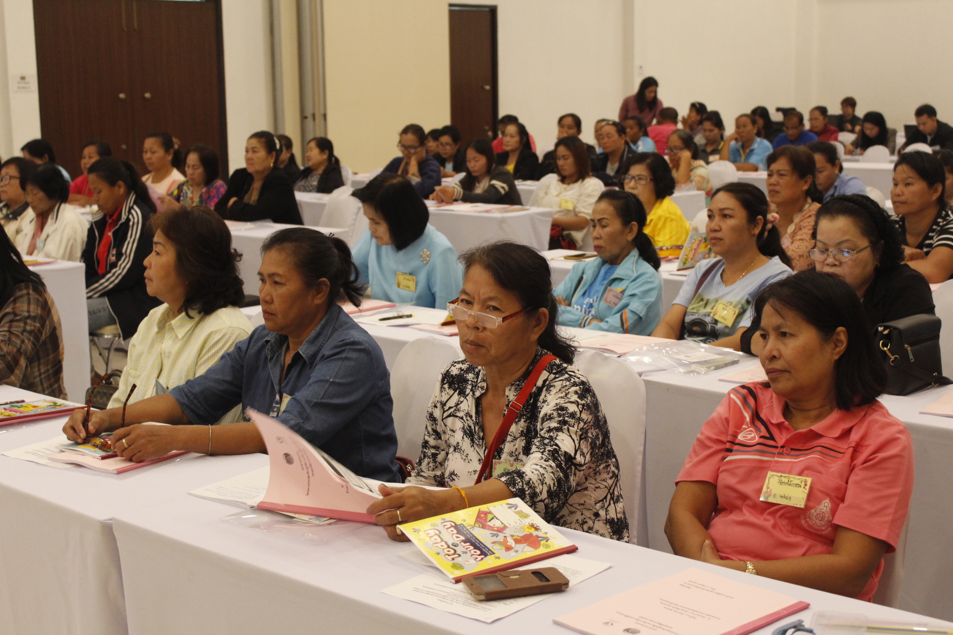 หนองคาย ดำเนินโครงการประชุมเชิงปฏิบัติการบริหารจัดการหนี้ค้างชำระ กองทุนพัฒนาบทบาทสตรี