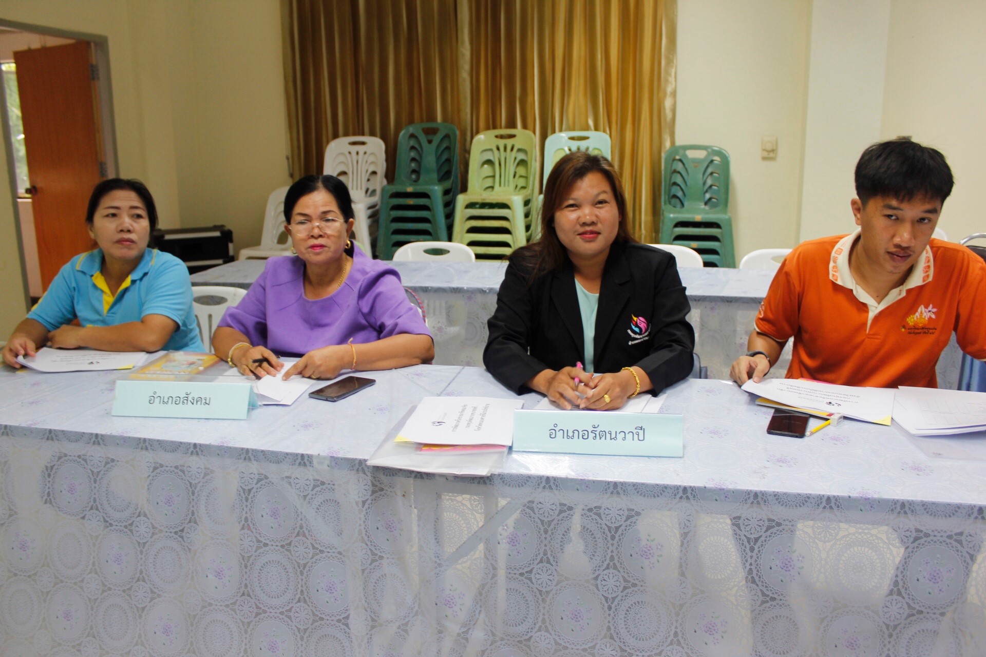 หนองคาย….ประชุมเชิงปฏิบัติการ การจัดการความรู้เครือข่ายอาชีพสมาชิกกองทุนพัฒนาบทบาทสตรี