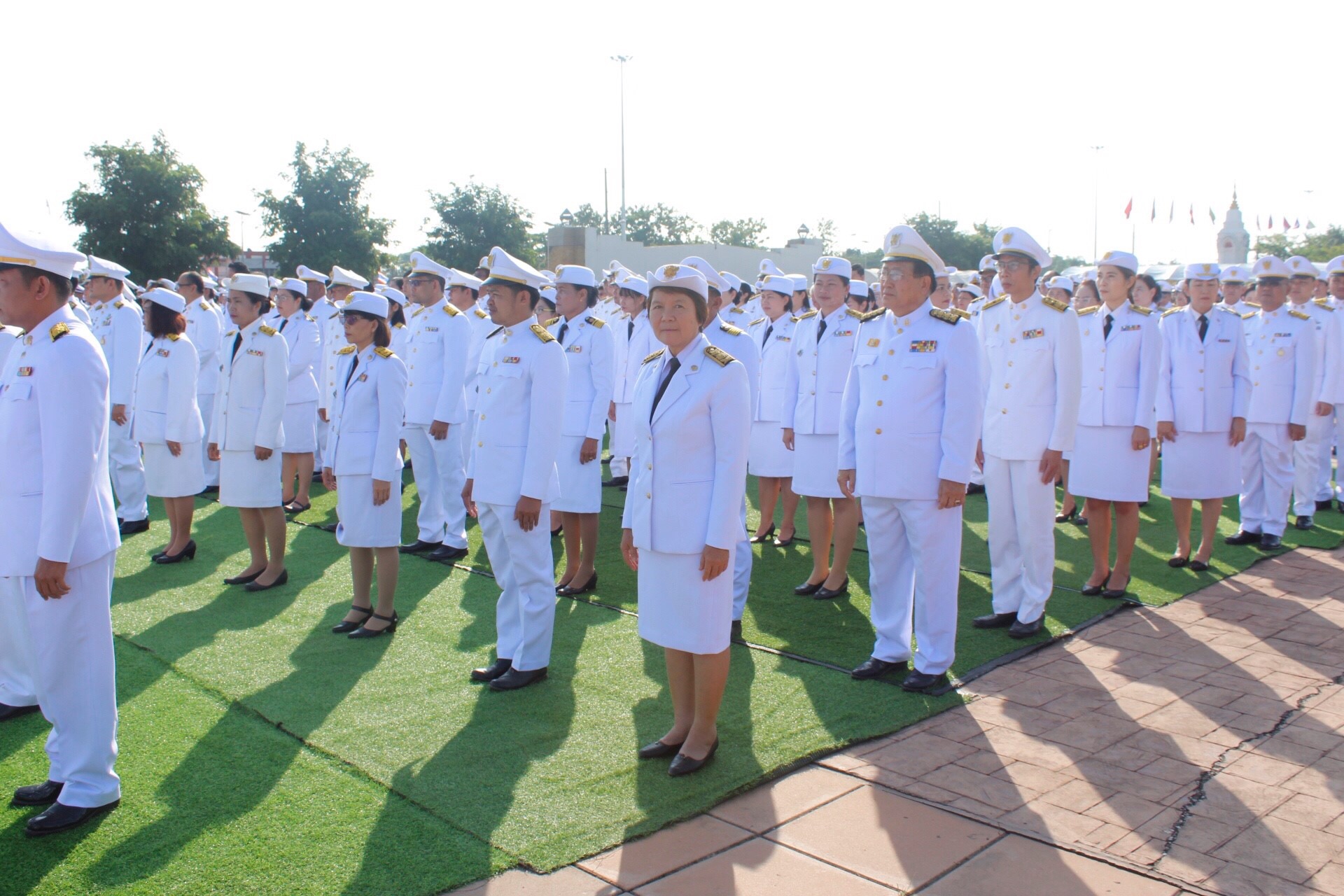 พช.หนองคาย ร่วมพิธีวางพวงมาลาและถวายบังคม เนื่องในวันคล้ายวันสวรรคต พระบาทสมเด็จพระปรมินทรมหาภูมิพลอดุลยเดช บรมนาถบพิตร