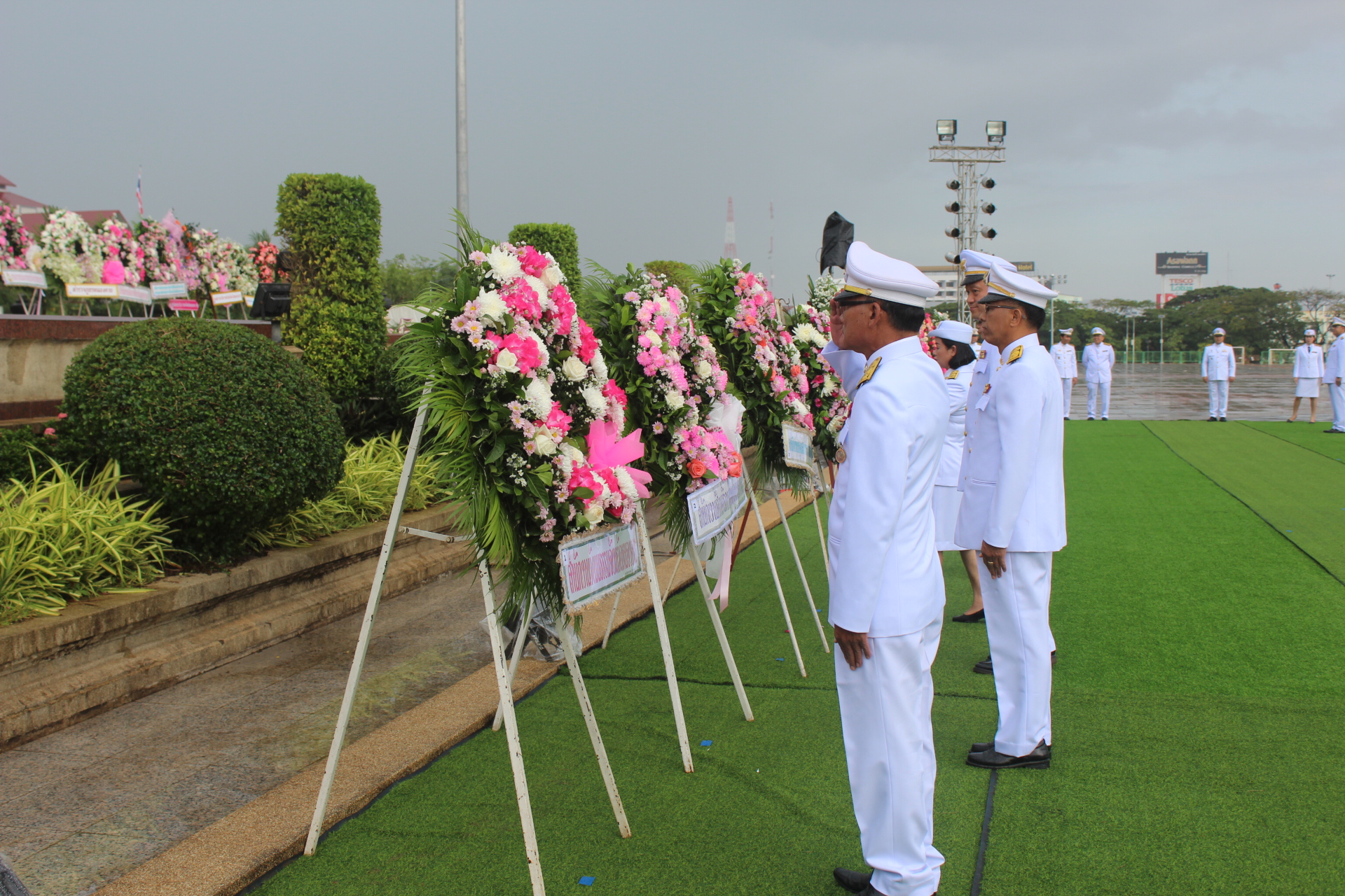 พช.หนองคาย ร่วมพิธีวางพวงมาลาและถวายบังคม วันปิยมหาราช ปี 2561