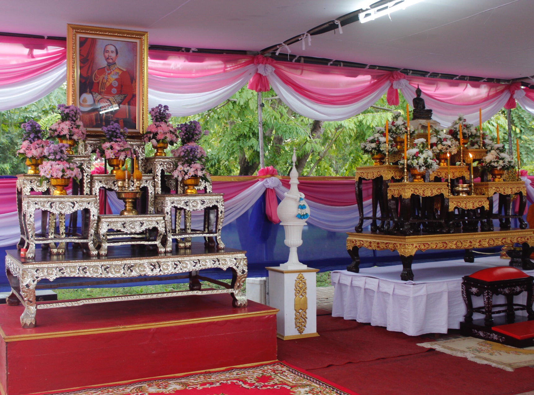 พช.หนองคาย ร่วมทำบุญตักบาตร วันปิยมหาราช ประจำปี 2561