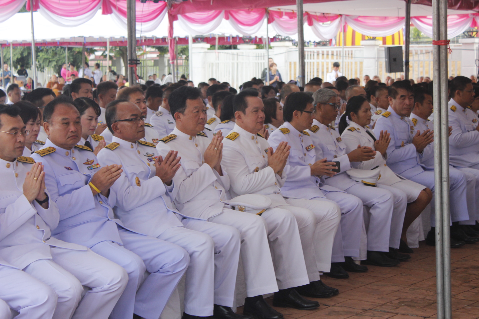 พช.หนองคาย ร่วมทำบุญตักบาตร วันปิยมหาราช ประจำปี 2561