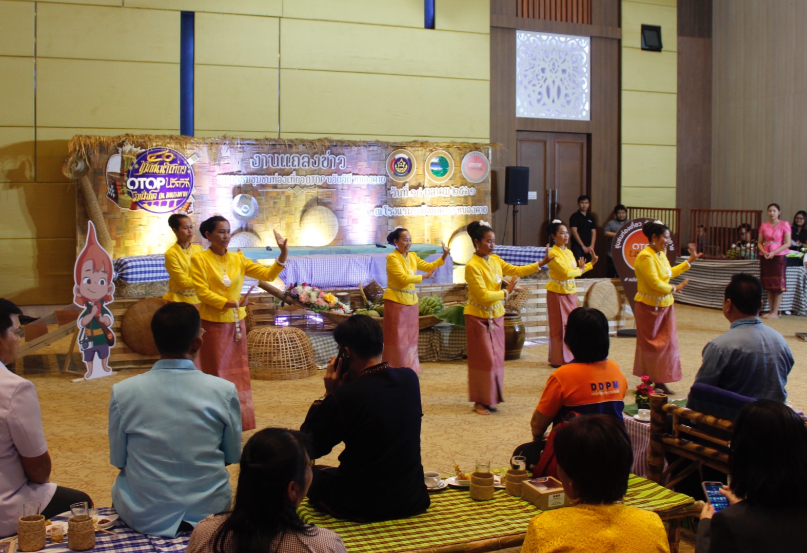 หนองคาย…แถลงข่าวการจัดงาน“40 ชุมชนน่าเที่ยว OTOP นวัตวิถี ริมฝั่งโขง ณ หนองคาย”