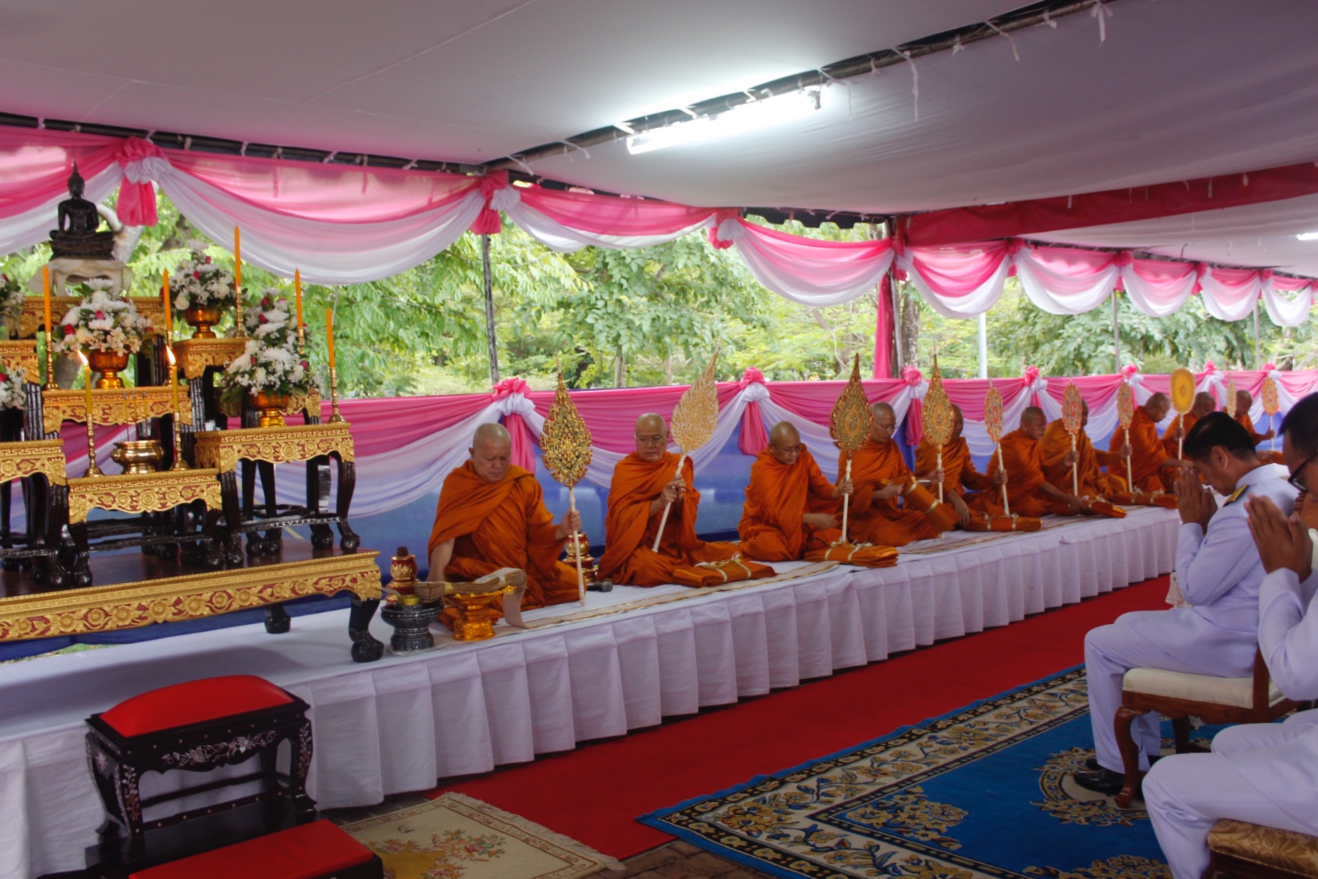 พช.หนองคาย ร่วมทำบุญตักบาตร วันปิยมหาราช ประจำปี 2561