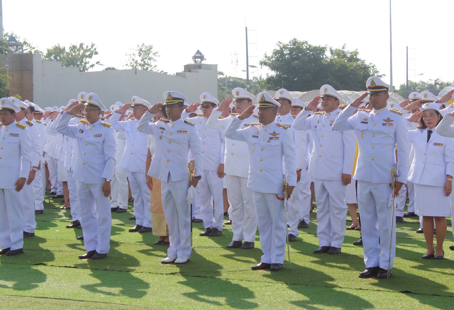 พช.หนองคาย ร่วมพิธีวางพวงมาลาและถวายบังคม เนื่องในวันคล้ายวันสวรรคต พระบาทสมเด็จพระปรมินทรมหาภูมิพลอดุลยเดช บรมนาถบพิตร