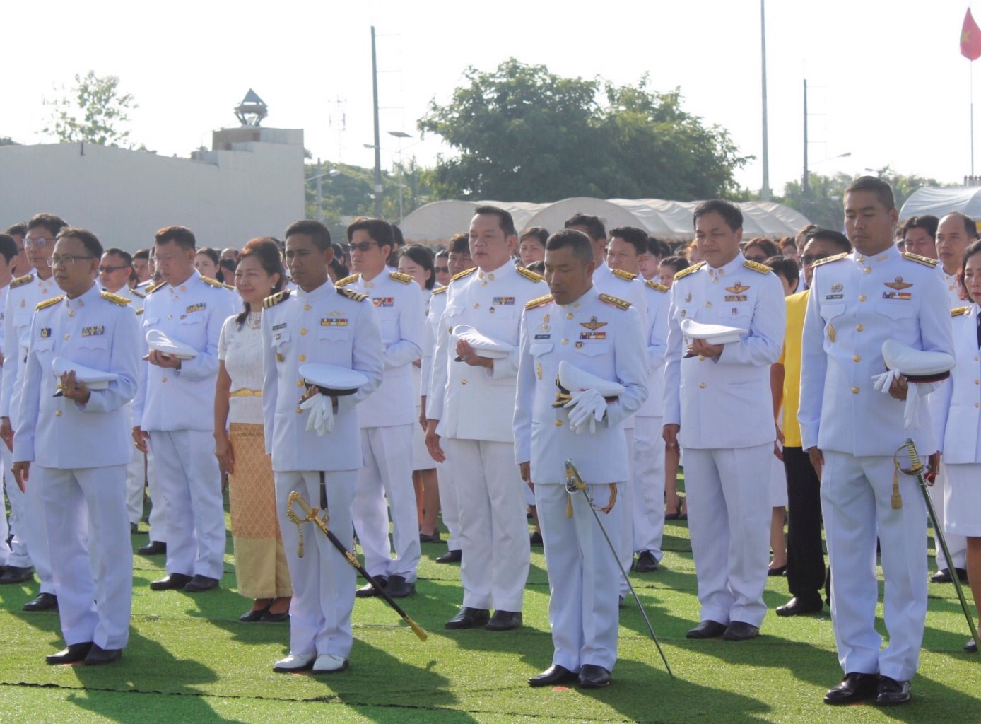 พช.หนองคาย ร่วมพิธีวางพวงมาลาและถวายบังคม เนื่องในวันคล้ายวันสวรรคต พระบาทสมเด็จพระปรมินทรมหาภูมิพลอดุลยเดช บรมนาถบพิตร