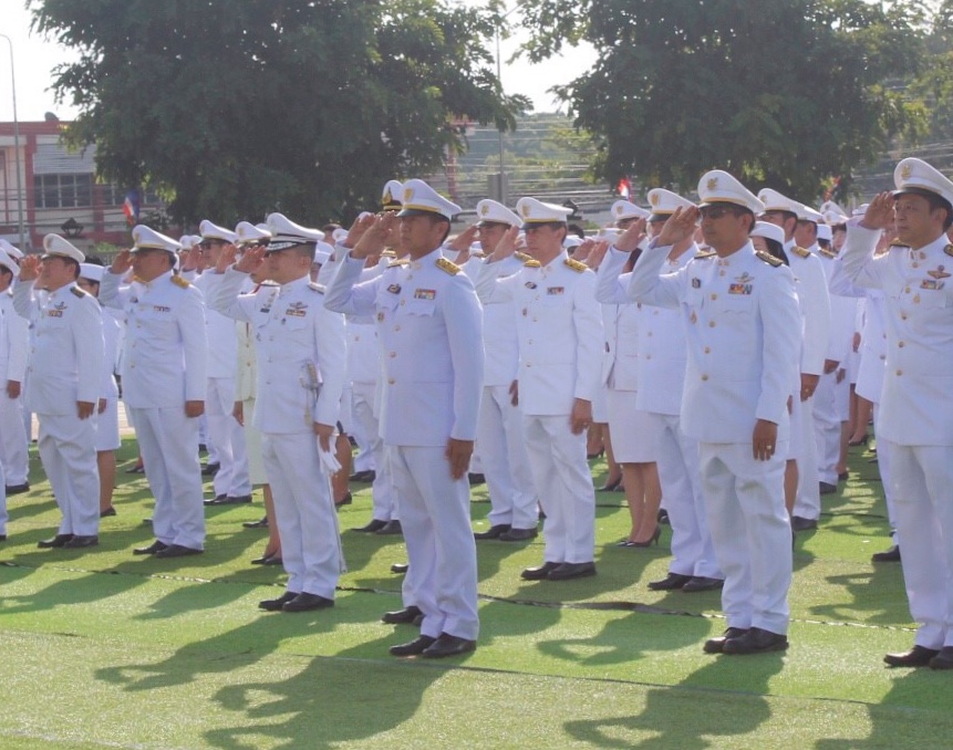พช.หนองคาย ร่วมพิธีวางพวงมาลาและถวายบังคม เนื่องในวันคล้ายวันสวรรคต พระบาทสมเด็จพระปรมินทรมหาภูมิพลอดุลยเดช บรมนาถบพิตร