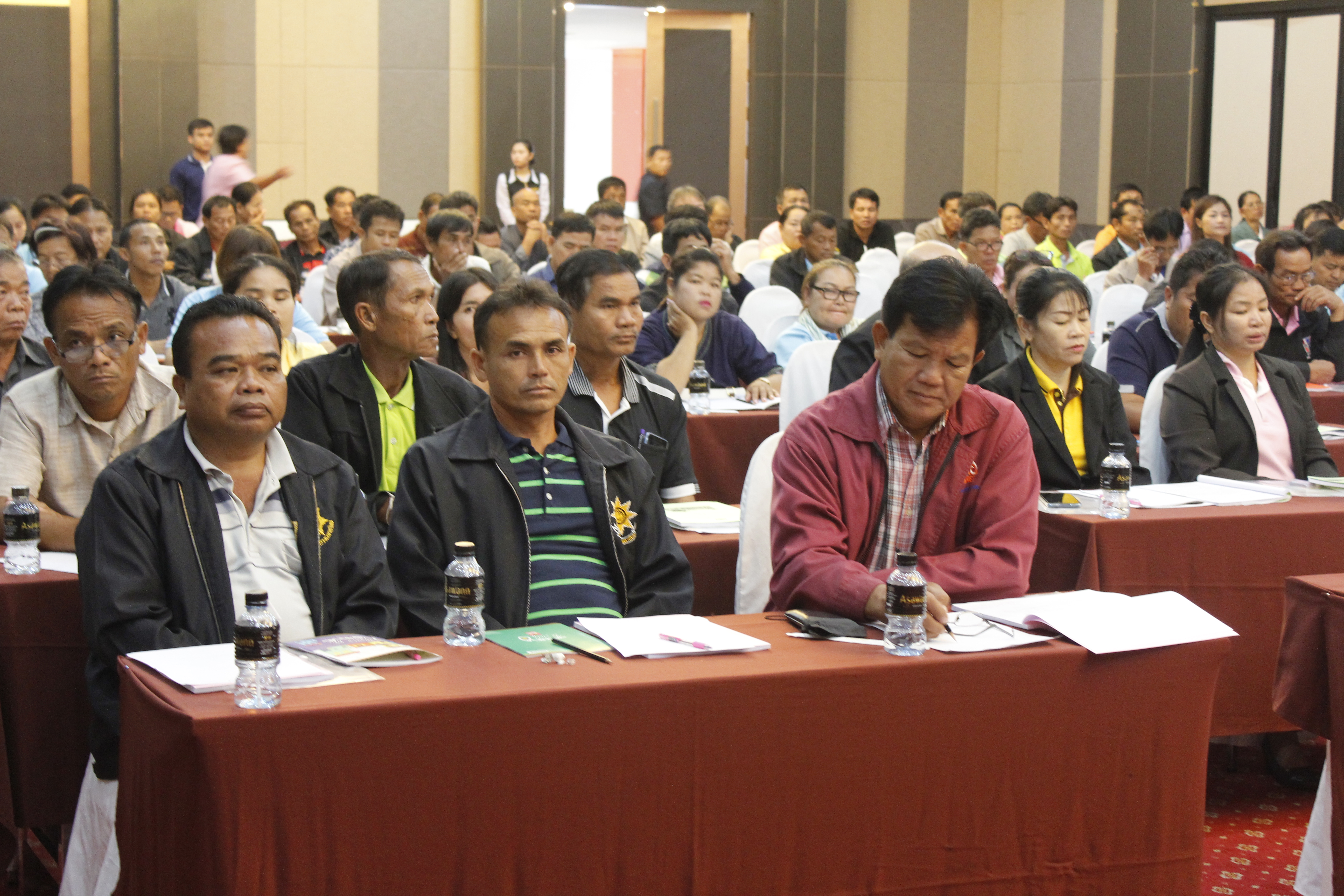 พช.หนองคาย…ดำเนินโครงการอบรมแกนนำพัฒนาหมู่บ้านเศรษฐกิจพอเพียง