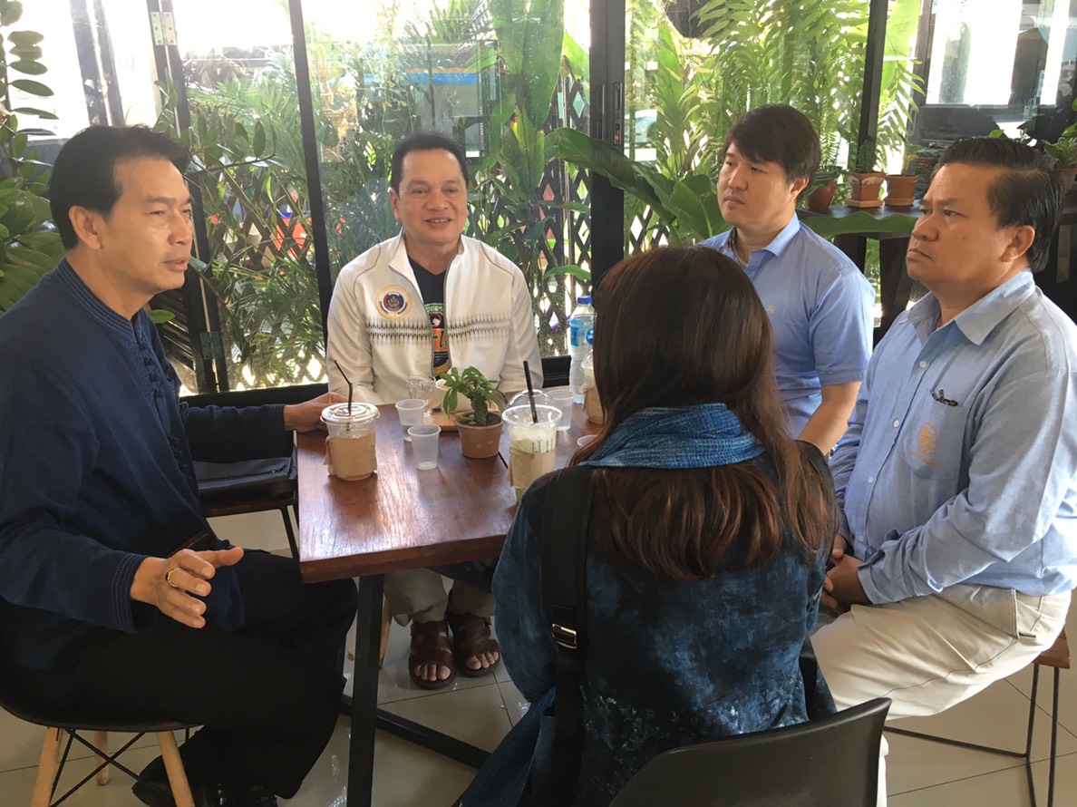 พจ.หนองคาย เยี่ยมชมและศึกษาดูงาน เรื่อง การบริหารจัดการ ศูนย์แสดง จำหน่าย และกระจายสินค้า OTOP จังหวัดเชียงใหม่ (ข่วงสันกำแพง) ณ ศูนย์แสดง จำหน่าย และกระจายสินค้า OTOP จังหวัดเชียงใหม่ (ข่วงสันกำแพง)