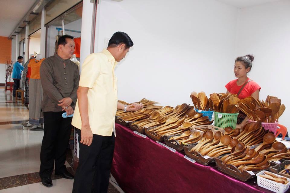 หนองคาย จัดงาน OTOP To The Tourist And Festival เทศกาลของขวัญปีใหม่