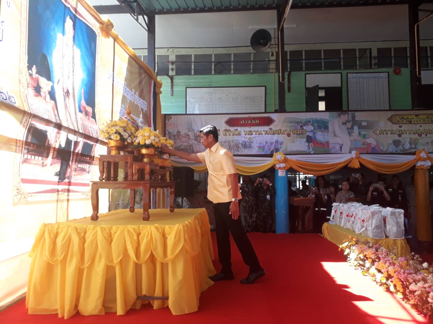 หนองคาย เปิดโครงการปกป้องและเชิดชูสถาบันพระมหากษัตริย์และหน่วยบำบัดทุกข์ บำรุงสุข จังหวัดหนองคาย