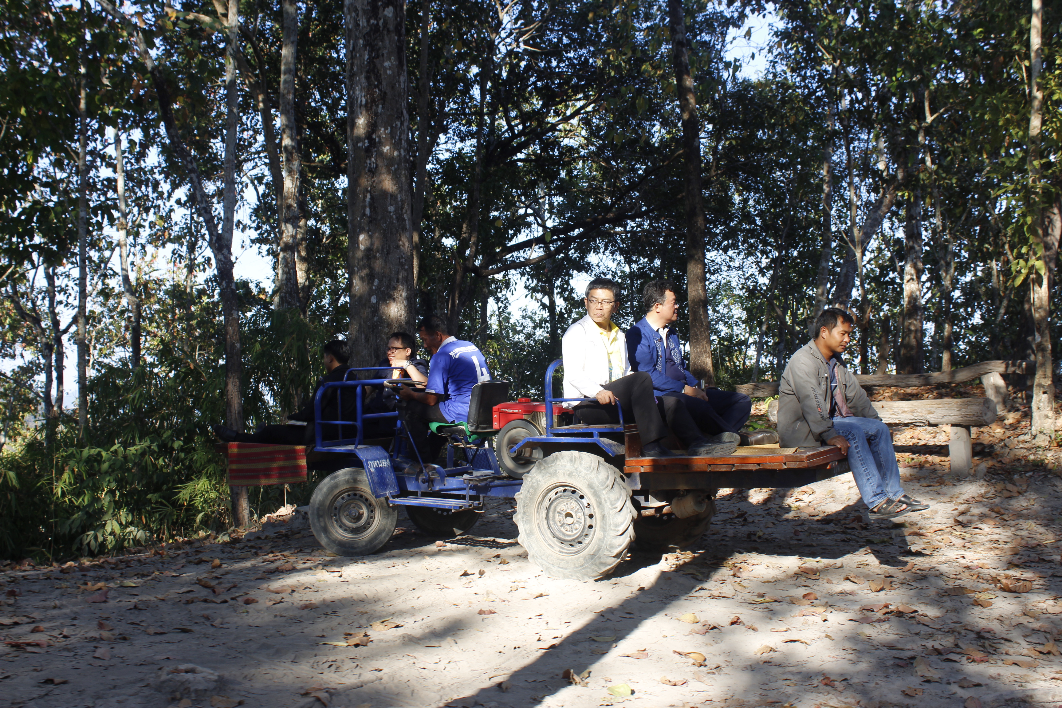 ผู้ตรวจราชการกรมฯ เยี่ยมหมู่บ้านท่องเที่ยว อำเภอสังคม