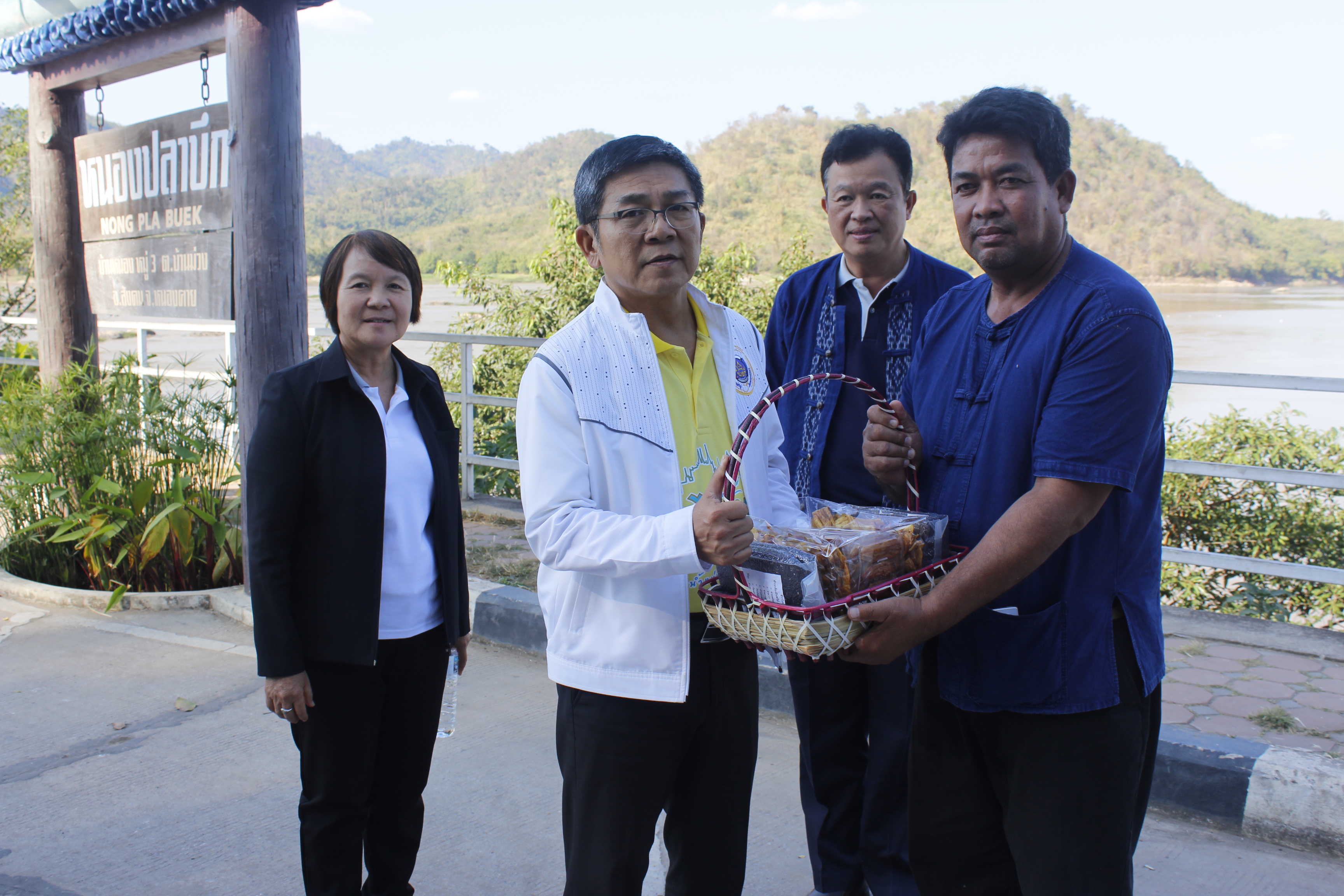 ผู้ตรวจราชการกรมฯ เยี่ยมหมู่บ้านท่องเที่ยว อำเภอสังคม