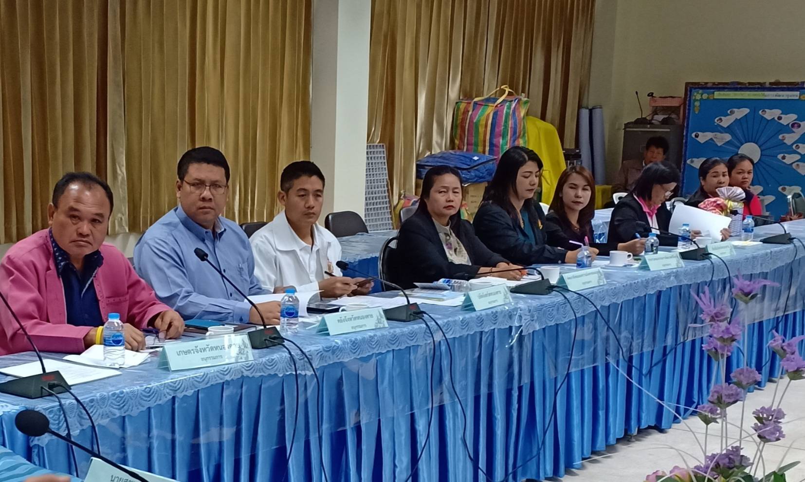 หนองคาย…ประชุมคณะอนุกรรมการบริหารกองทุนพัฒนาบทบาทสตรีระดับจังหวัดจังหวัดหนองคาย  ครั้งที่ 1/2562 ณ ห้องประชุมสำนักงานพัฒนาชุมชนจังหวัดหนองคาย