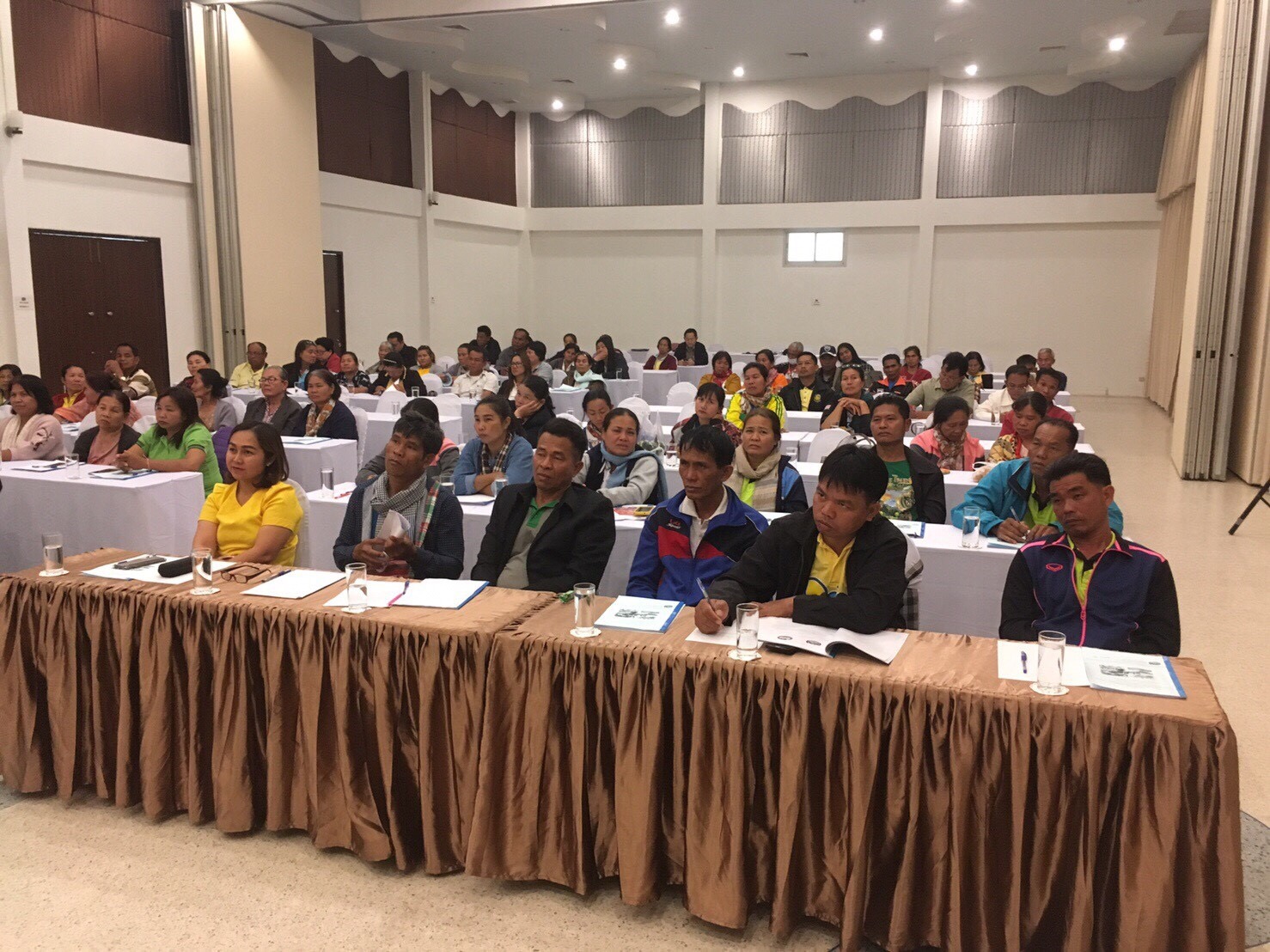 สำนักงานพัฒนาชุมชนจังหวัดหนองคาย ดำเนินโครงการยกระดับการท่องเที่ยวเชิงประเพณีวัฒนธรรม (ภาคตะวันออกเฉียงเหนือ) กิจกรรมย่อย การประชุมเชิงปฏิบัติการถ่ายทอดประสบการณ์และทดสอบโปรแกรมการท่องเที่ยวของผู้ประกอบการ