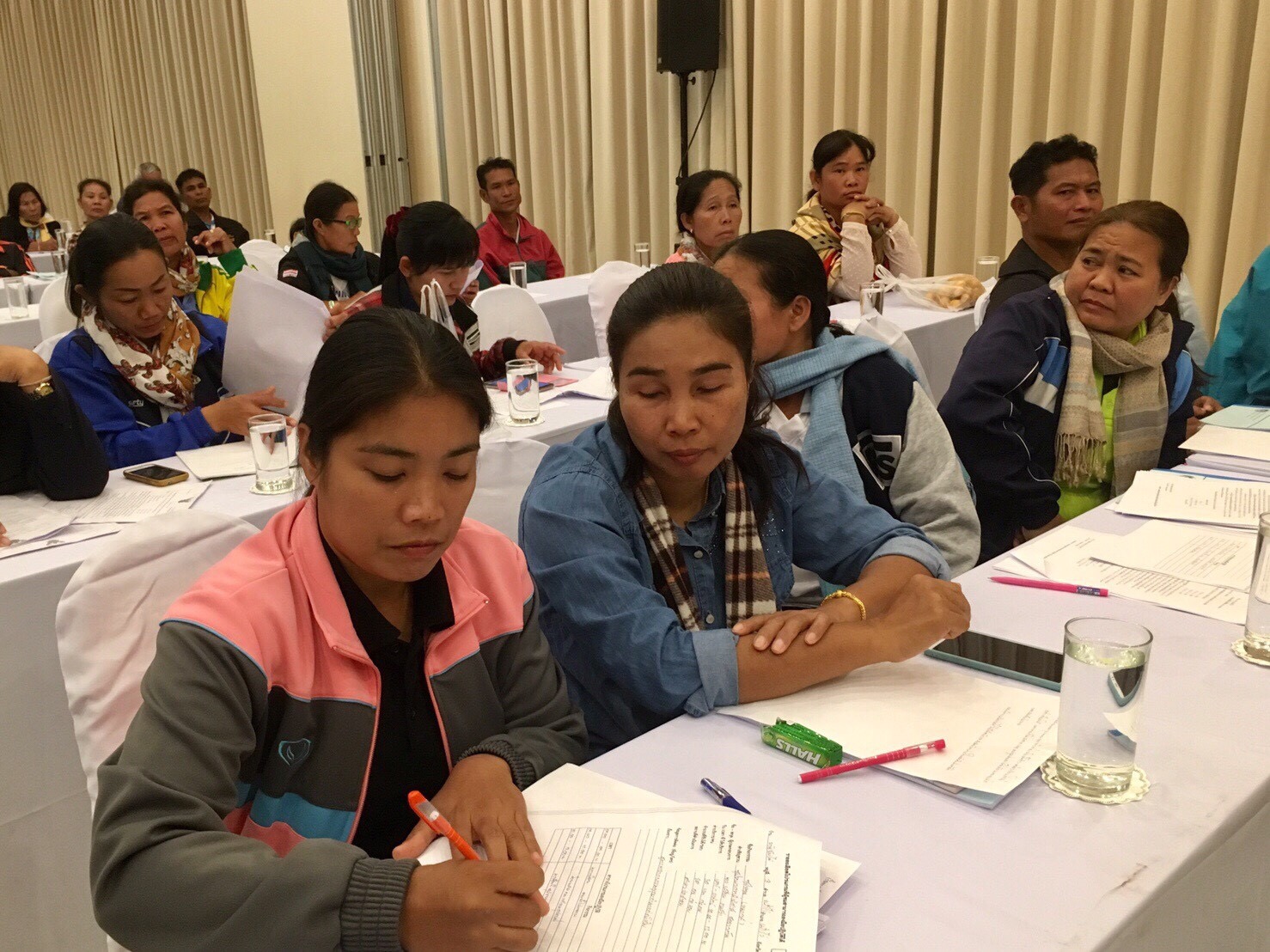 สำนักงานพัฒนาชุมชนจังหวัดหนองคาย ดำเนินโครงการยกระดับการท่องเที่ยวเชิงประเพณีวัฒนธรรม (ภาคตะวันออกเฉียงเหนือ) กิจกรรมย่อย การประชุมเชิงปฏิบัติการถ่ายทอดประสบการณ์และทดสอบโปรแกรมการท่องเที่ยวของผู้ประกอบการ