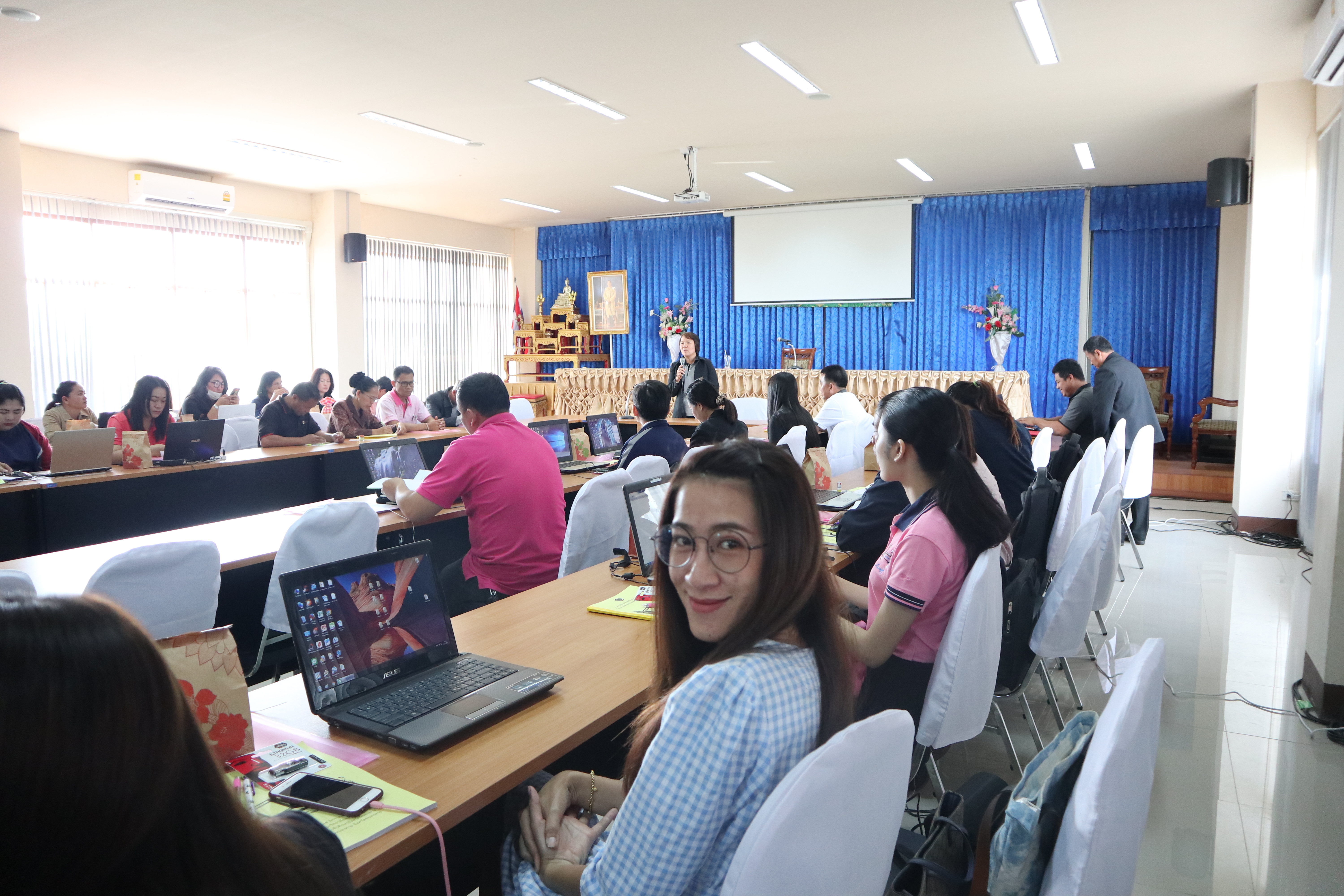 พช.หนองคาย ดำเนินโครงการฝึกอบรมผู้บันทึกข้อมูล ประจำปี 2562 เรื่อง การใช้งานโปรแกรมบันทึกและประมวลผลข้อมูล จปฐ.