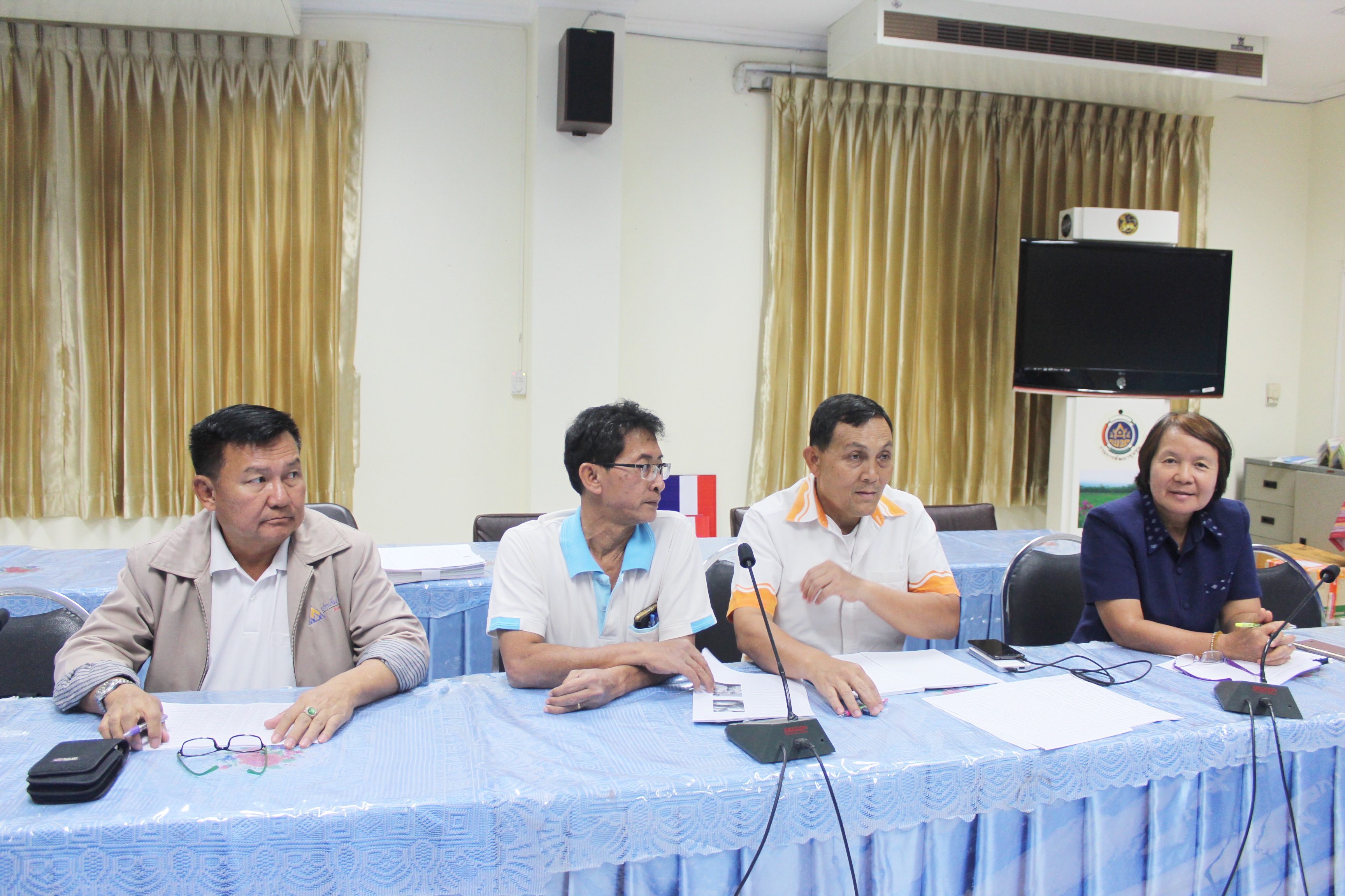 ผู้ตรวจราชการกรมการพัฒนาชุมชน เขตตรวจราชการที่ 10 กลุ่มจังหวัดภาคตะวันออกเฉียงเหนือตอนบน 1 ร่วมประชุมติดตามผลการปฏิบัติราชการสำนักงานพัฒนาชุมชนจังหวัดหนองคาย